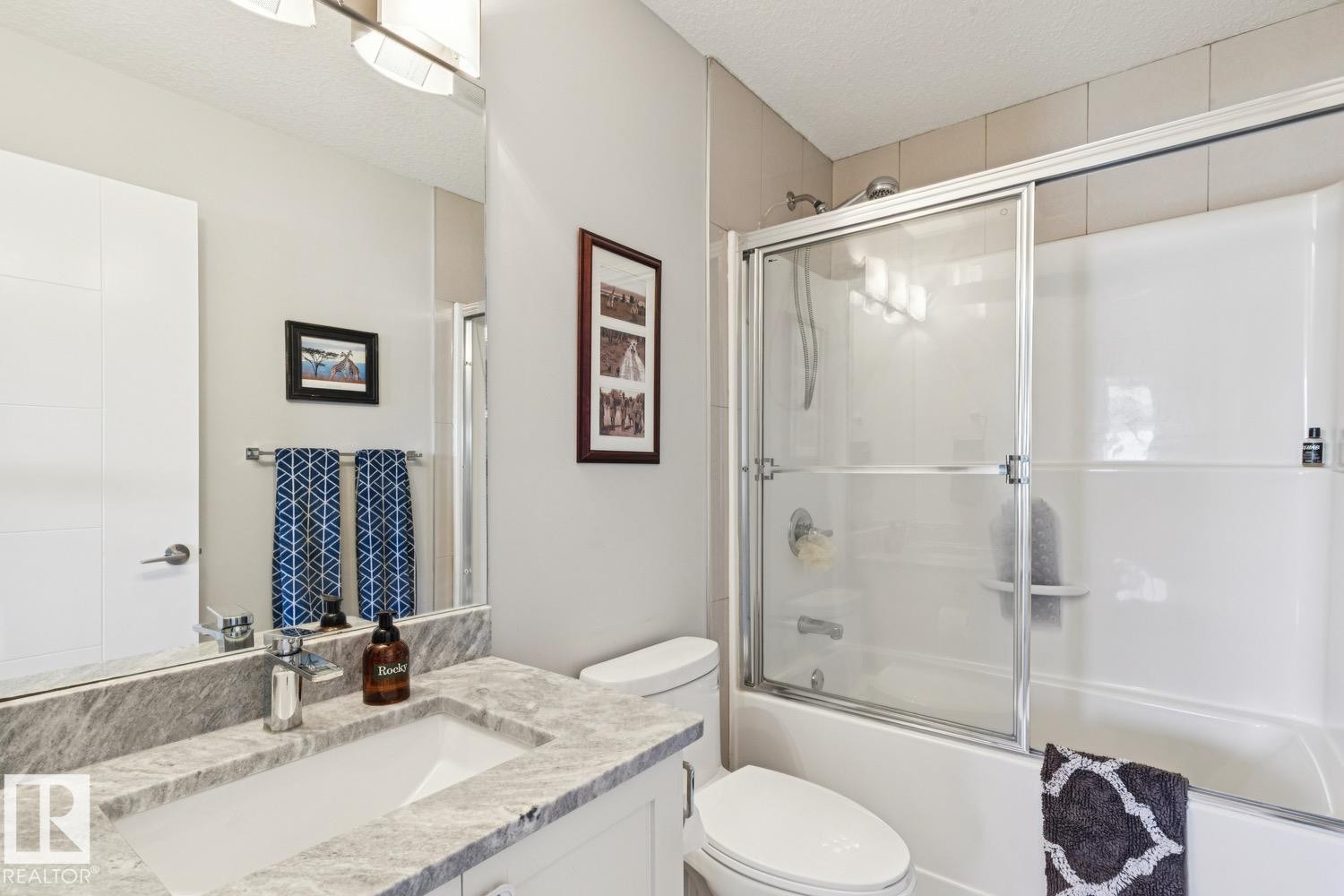9919 79 Street, Edmonton, AB - Indoor Photo Showing Bathroom