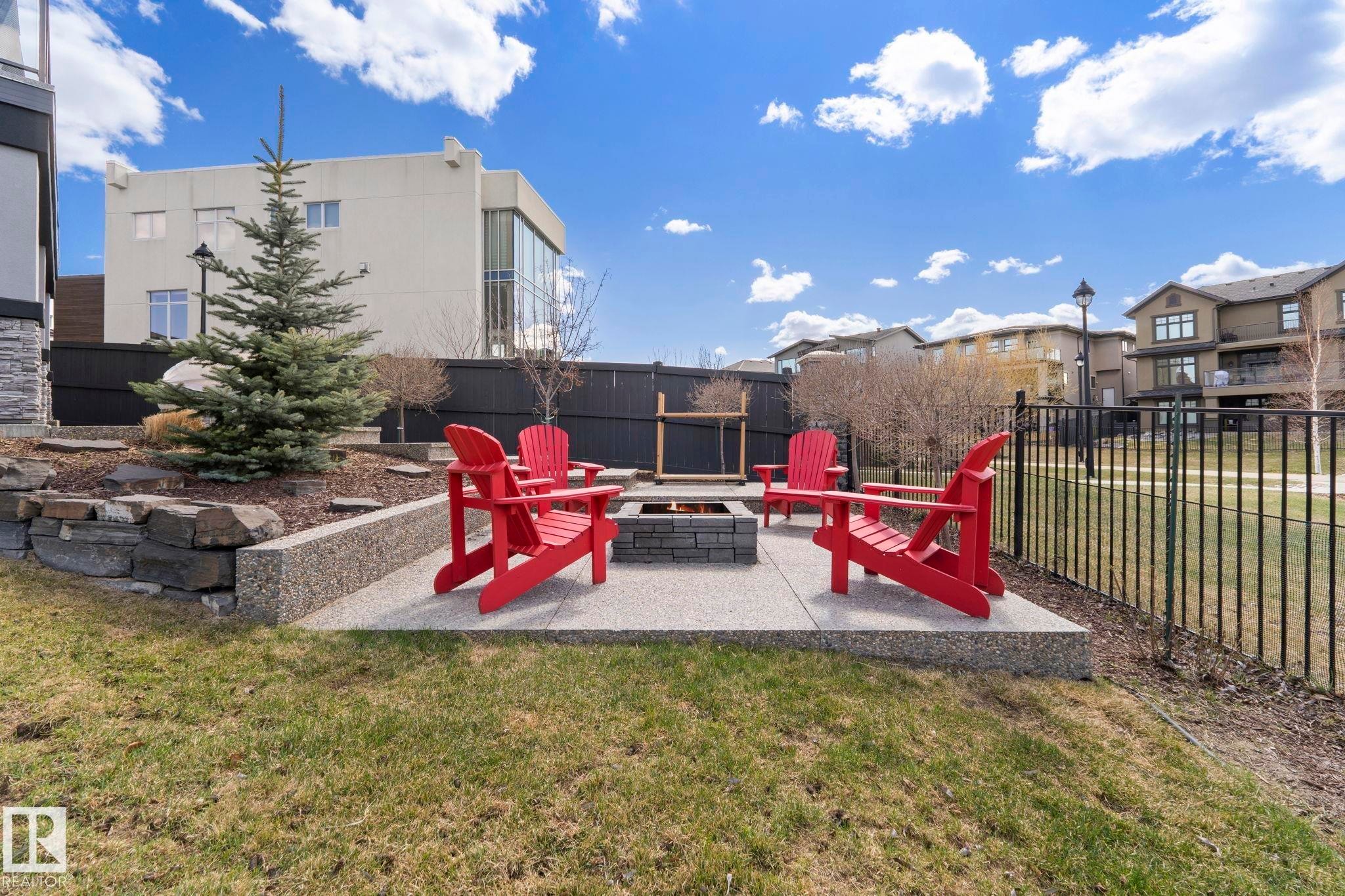 4412 Wingfield Cape, Edmonton, AB - Outdoor