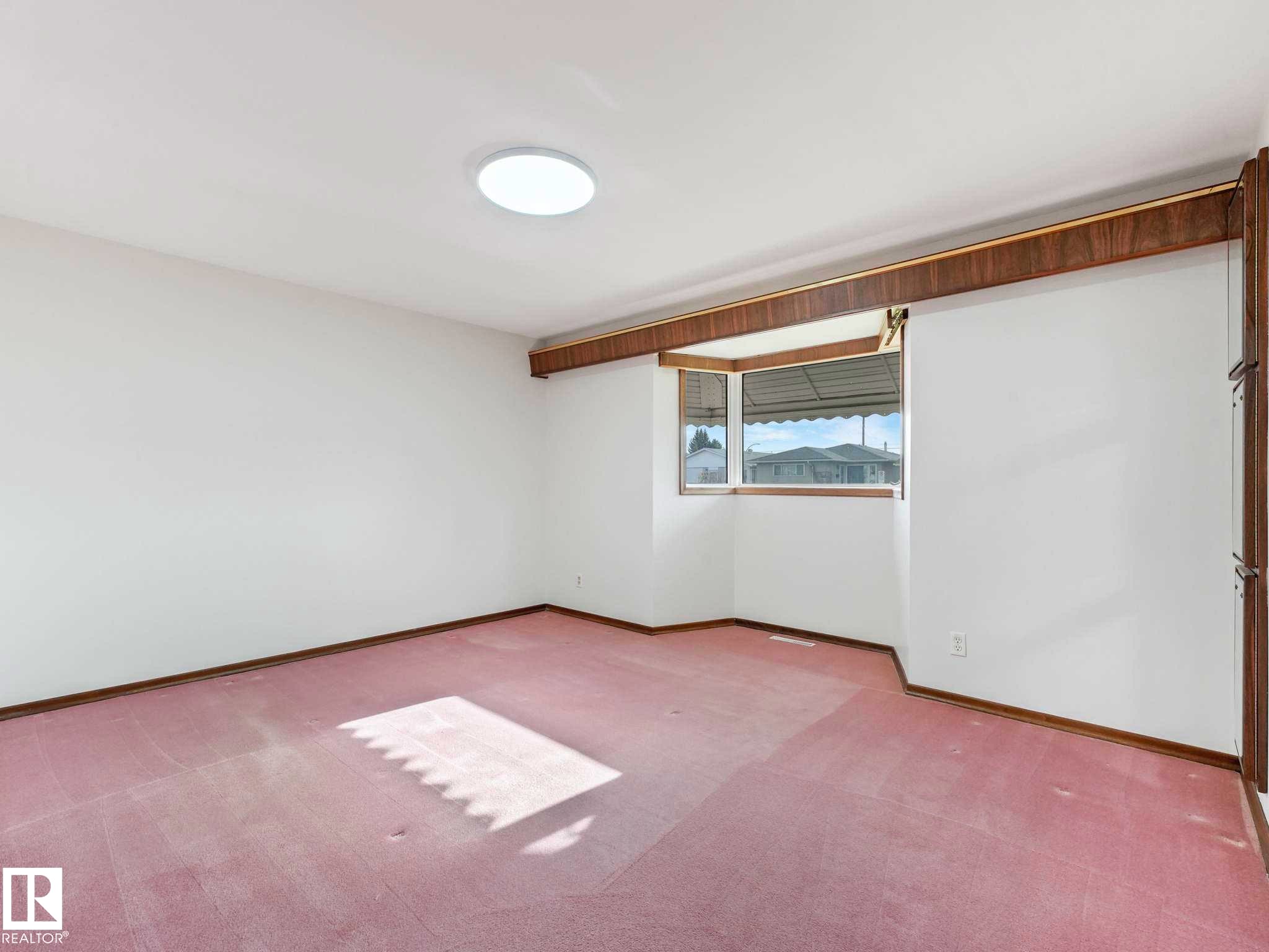 13532 113 Street, Edmonton, AB - Indoor Photo Showing Other Room