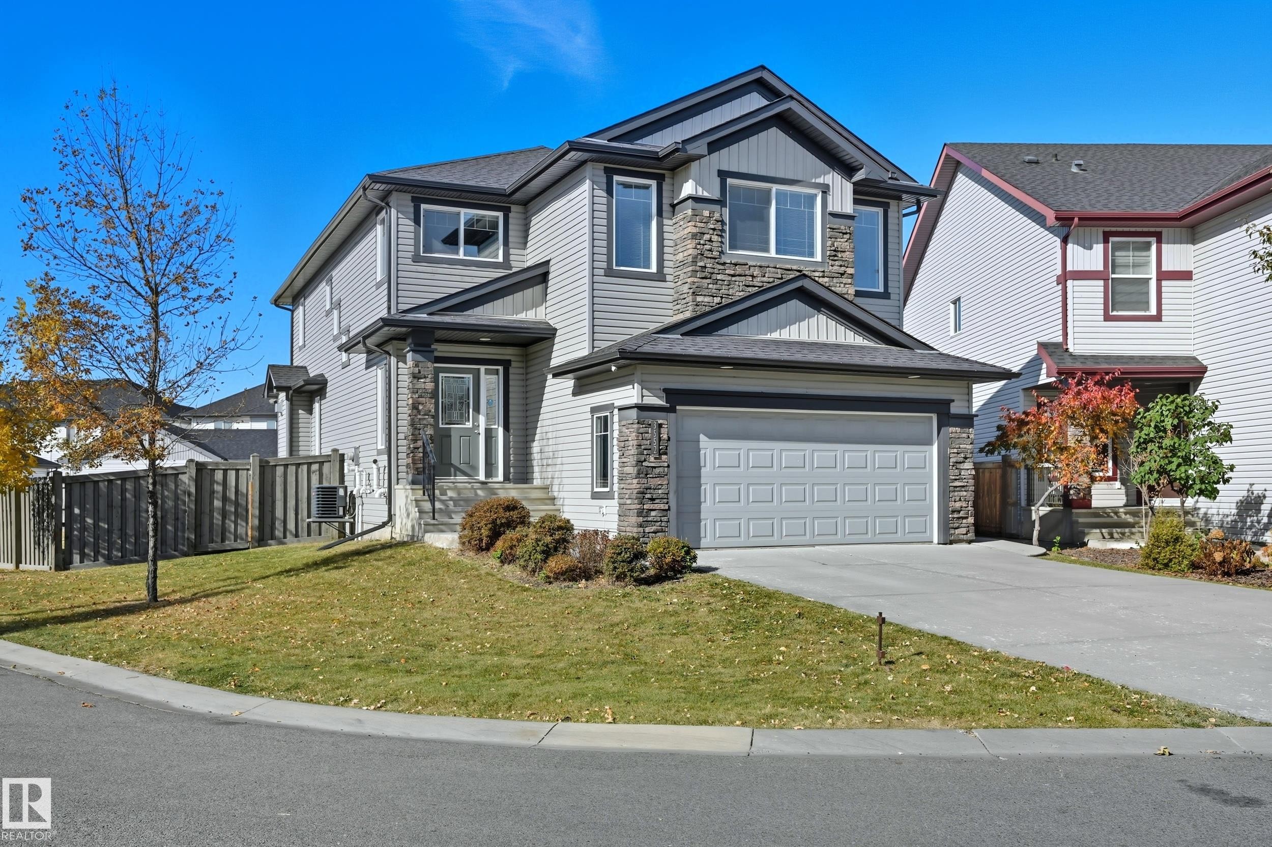 3552 Claxton Crescent, Edmonton, AB - Outdoor With Facade
