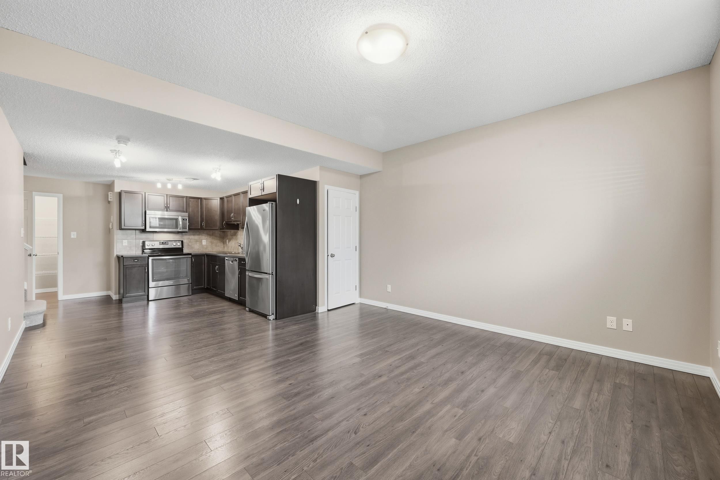 3552 Claxton Crescent, Edmonton, AB - Indoor