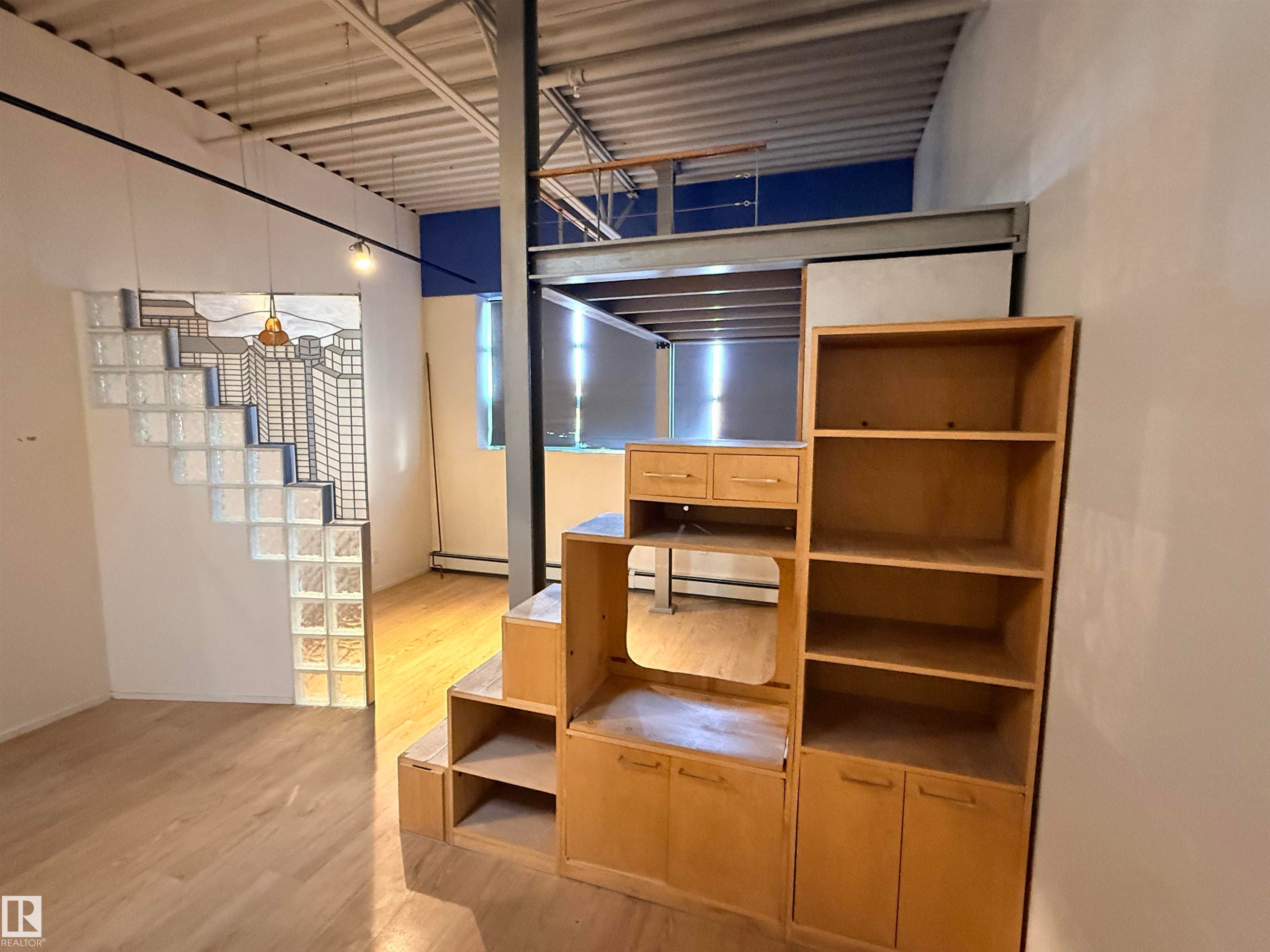 #310 10355 105 St Nw, Edmonton, AB - Indoor