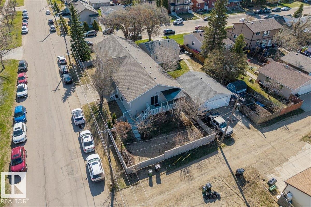 15805 104 Avenue, Edmonton, AB - Outdoor With View