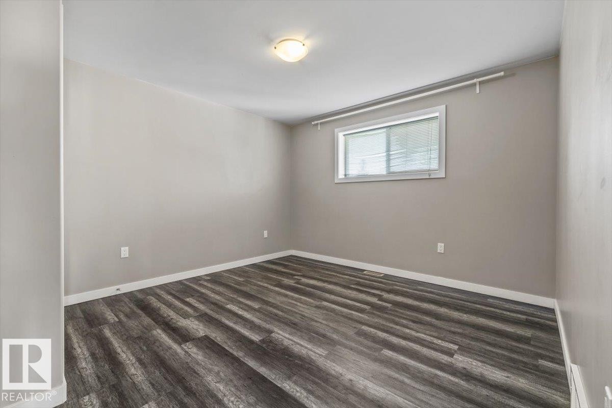 15805 104 Avenue, Edmonton, AB - Indoor Photo Showing Other Room