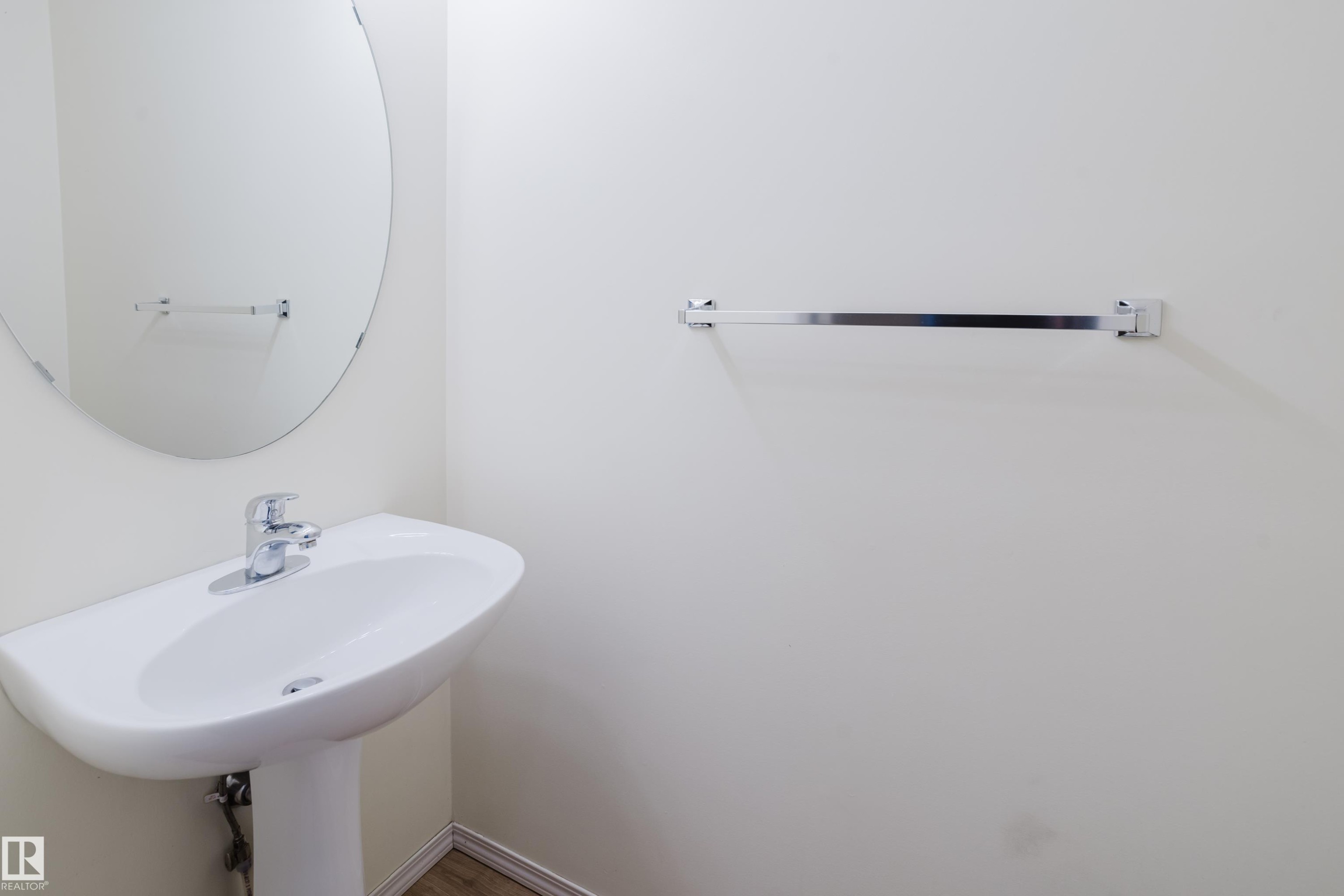 1666 Melrose Place, Edmonton, AB - Indoor Photo Showing Bathroom