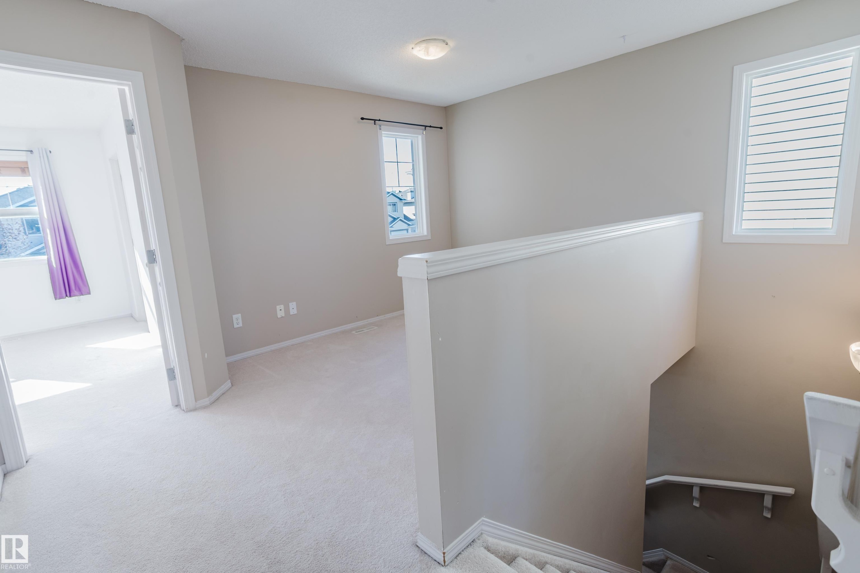 1666 Melrose Place, Edmonton, AB - Indoor Photo Showing Other Room