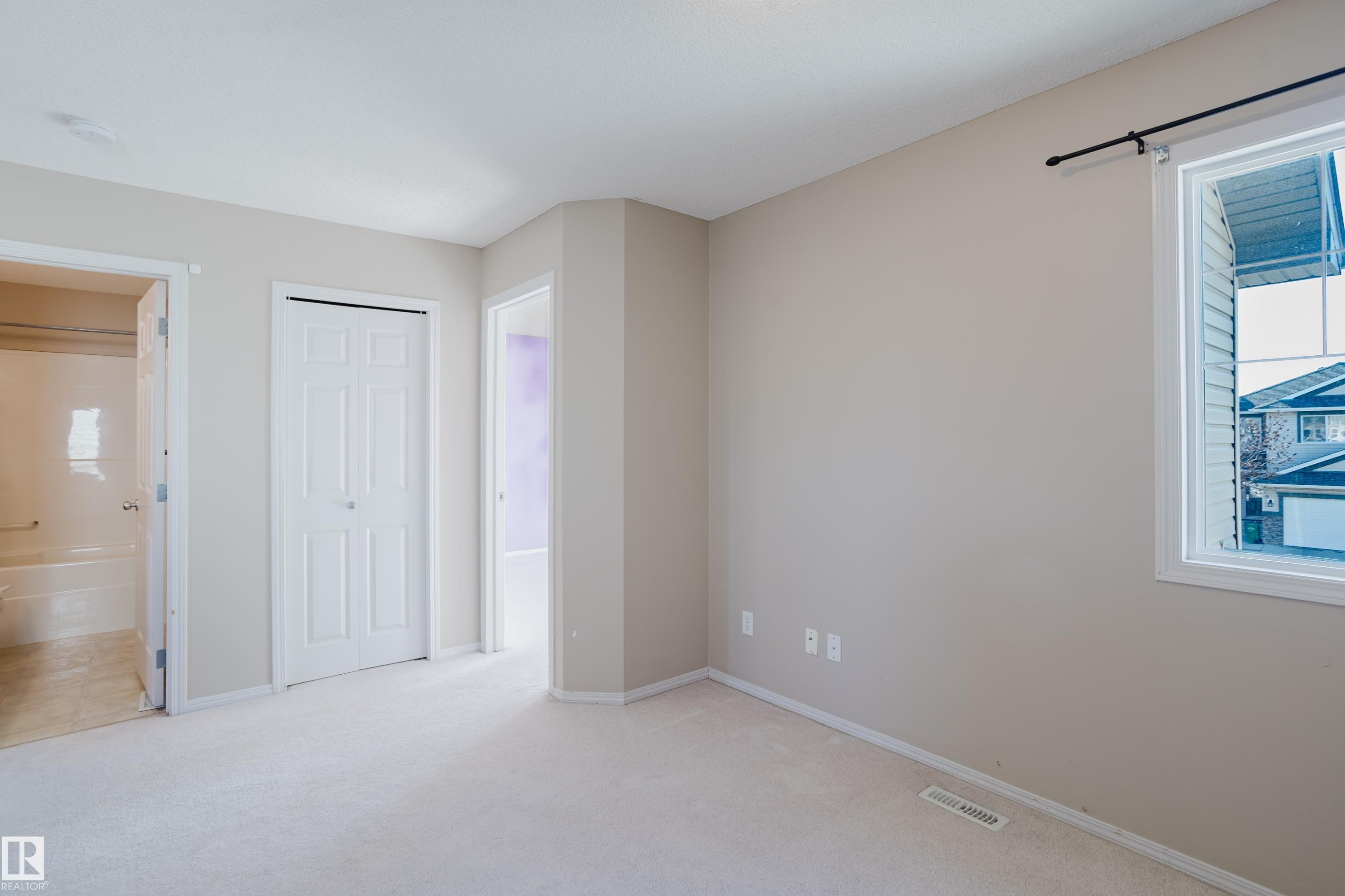1666 Melrose Place, Edmonton, AB - Indoor