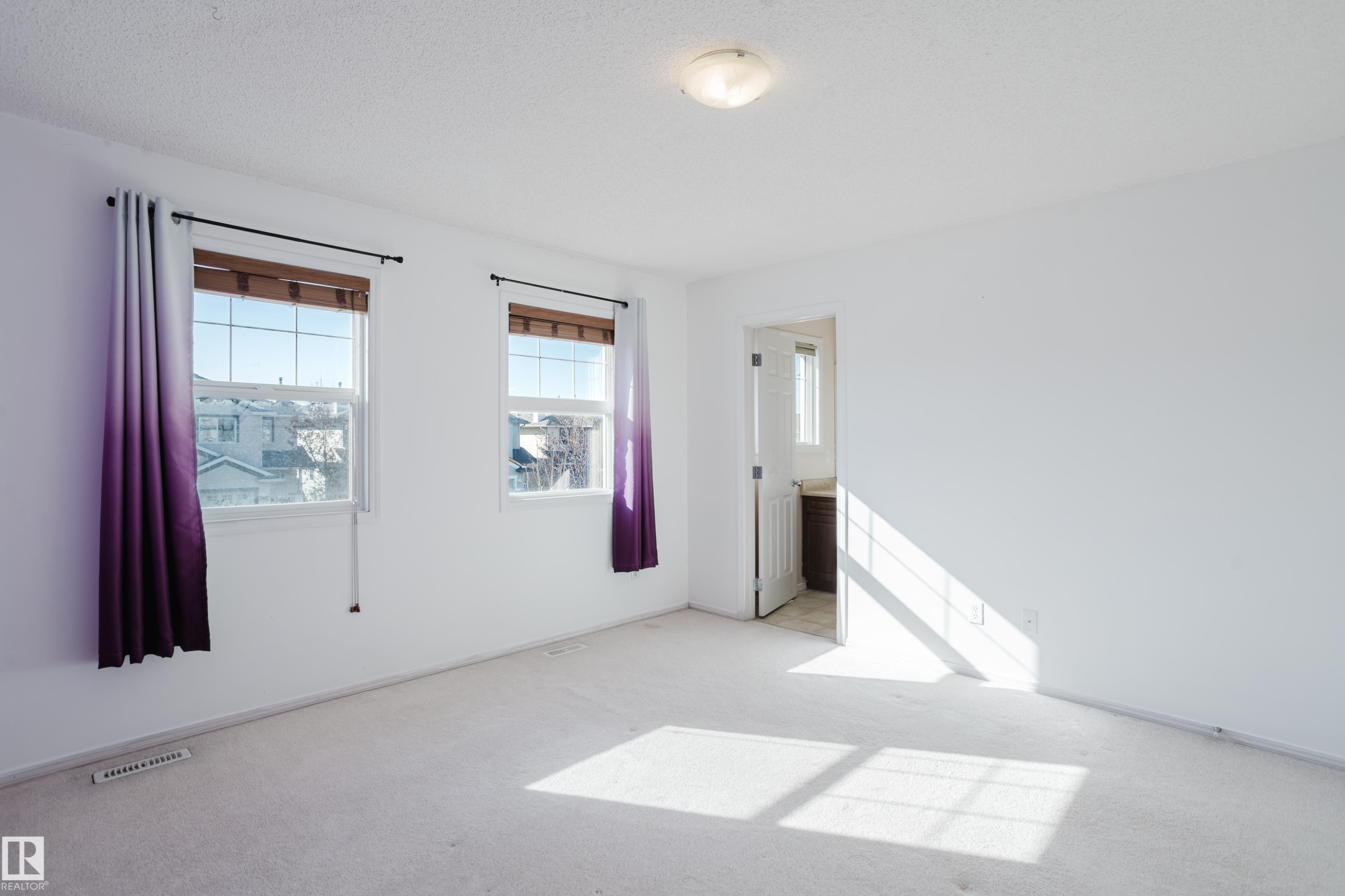 1666 Melrose Place, Edmonton, AB - Indoor Photo Showing Other Room