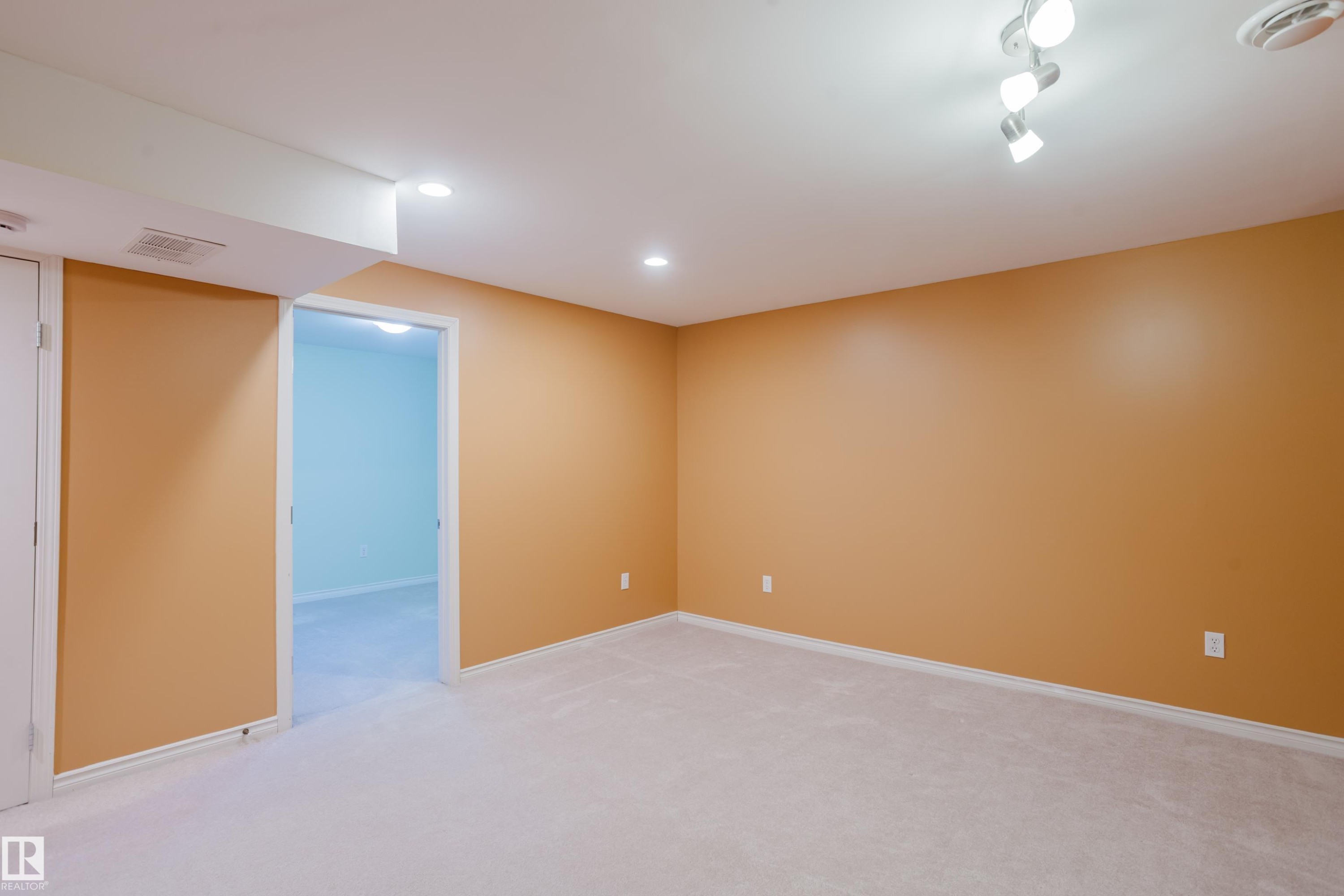 1666 Melrose Place, Edmonton, AB - Indoor