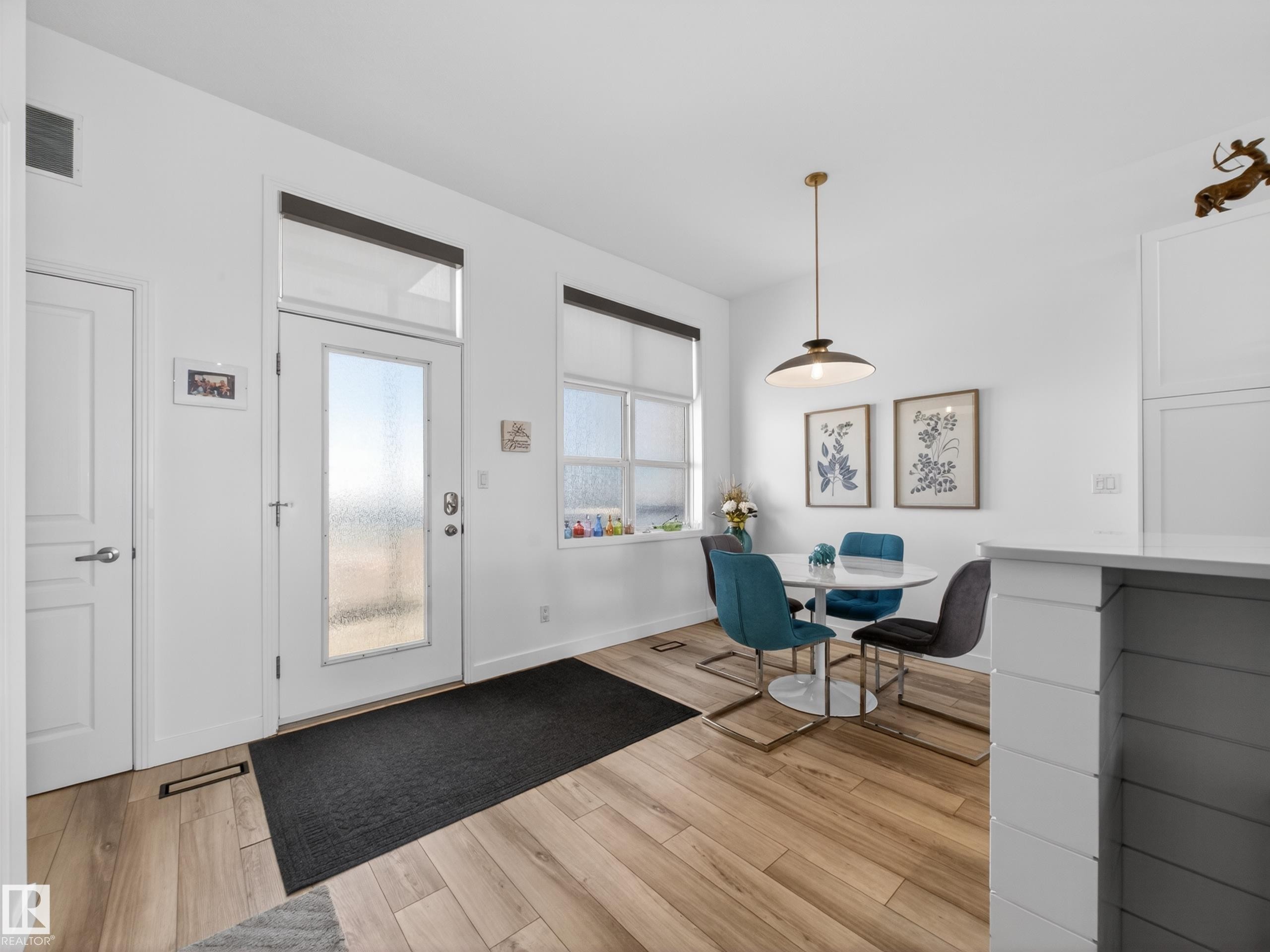 516 9507 101 Avenue, Edmonton, AB - Indoor Photo Showing Other Room