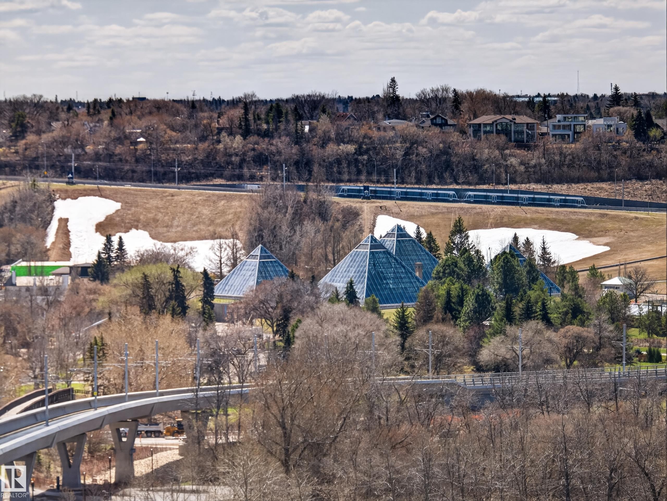 516 9507 101 Avenue, Edmonton, AB - Outdoor With View