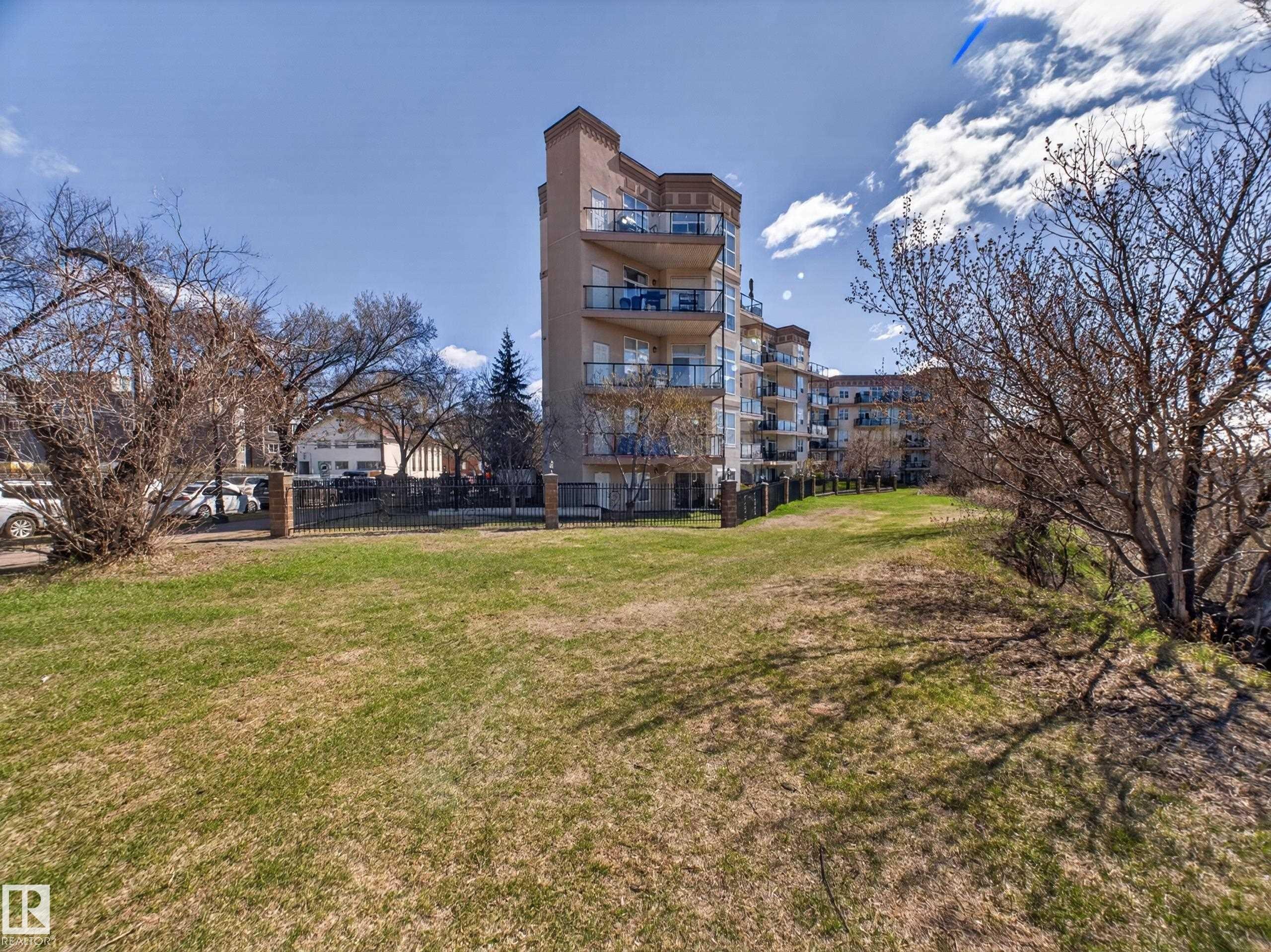 516 9507 101 Avenue, Edmonton, AB - Outdoor