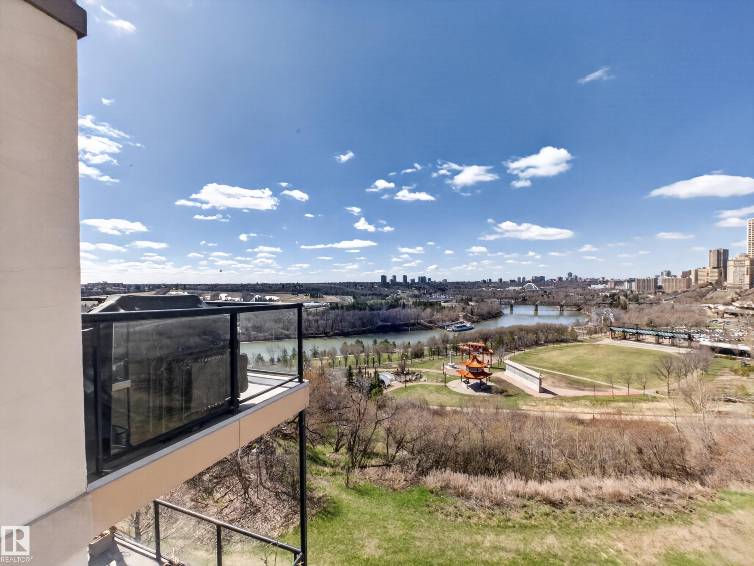 516 9507 101 Avenue, Edmonton, AB - Outdoor With View