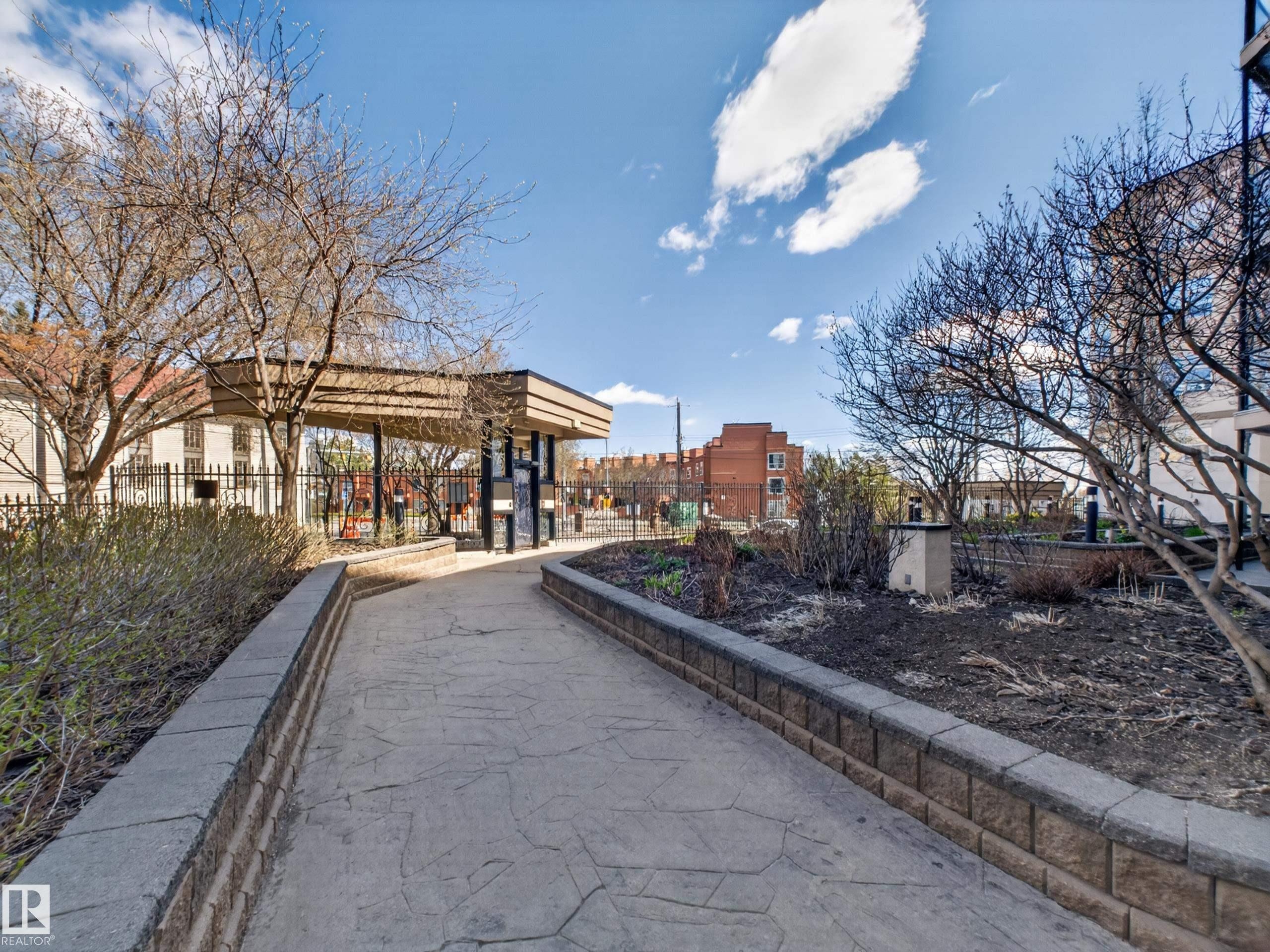 516 9507 101 Avenue, Edmonton, AB - Outdoor