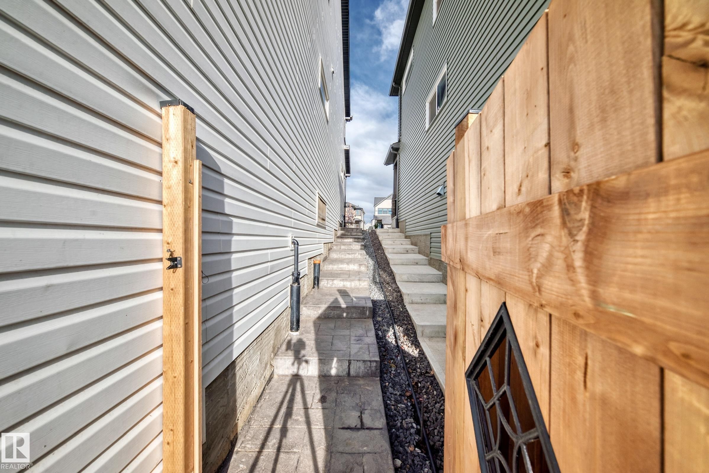 3247 Chernowski Way, Edmonton, AB - Photo Showing Other Room