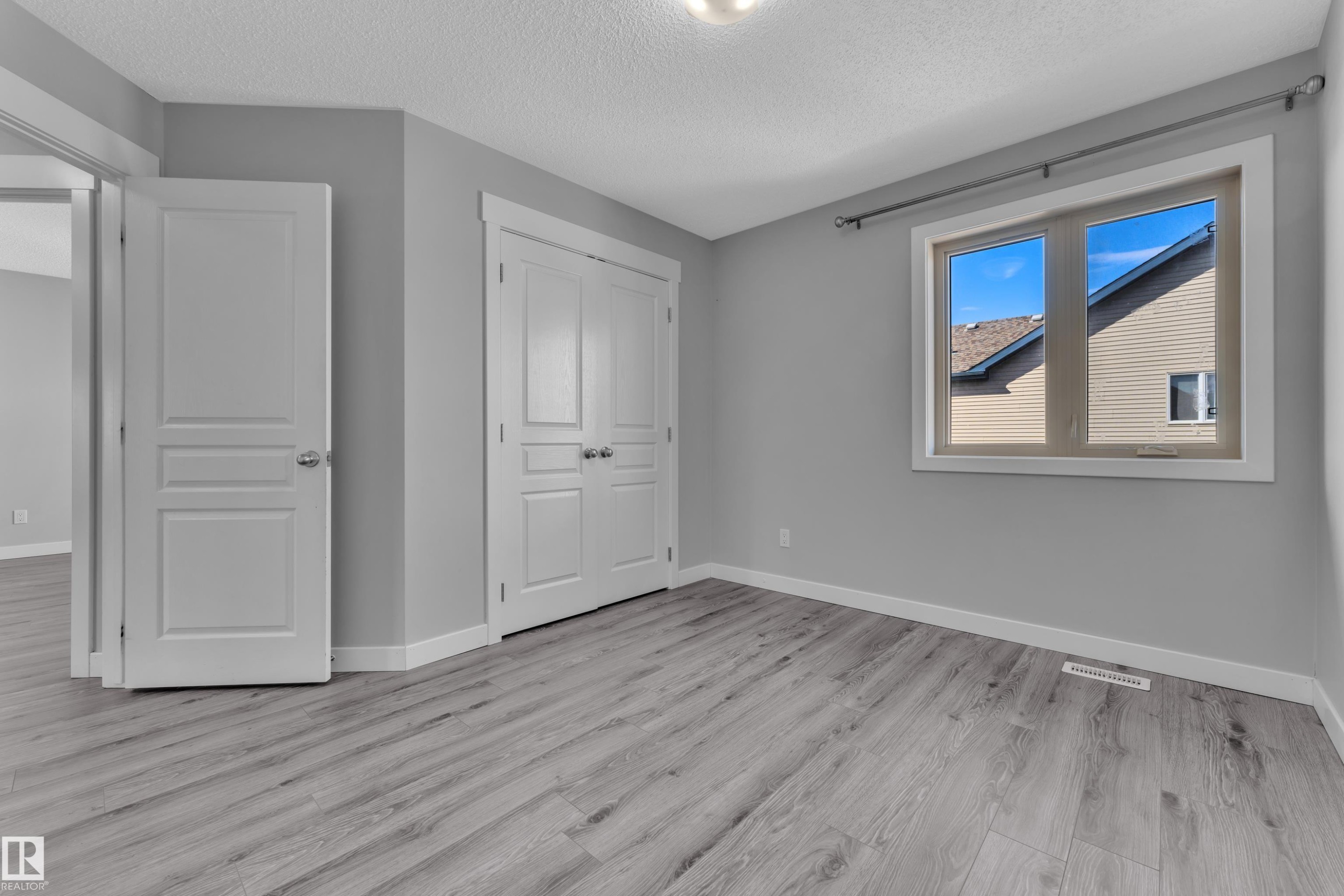 642 Adams Way, Edmonton, AB - Indoor Photo Showing Other Room