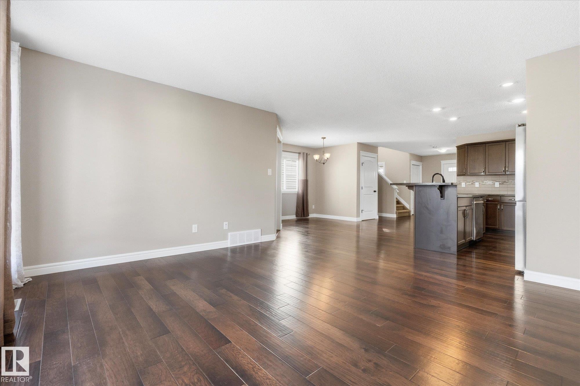 552 178A Street, Edmonton, AB - Indoor