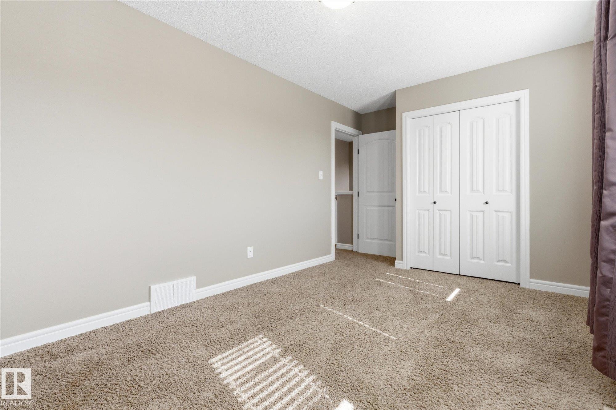 552 178A Street, Edmonton, AB - Indoor Photo Showing Other Room