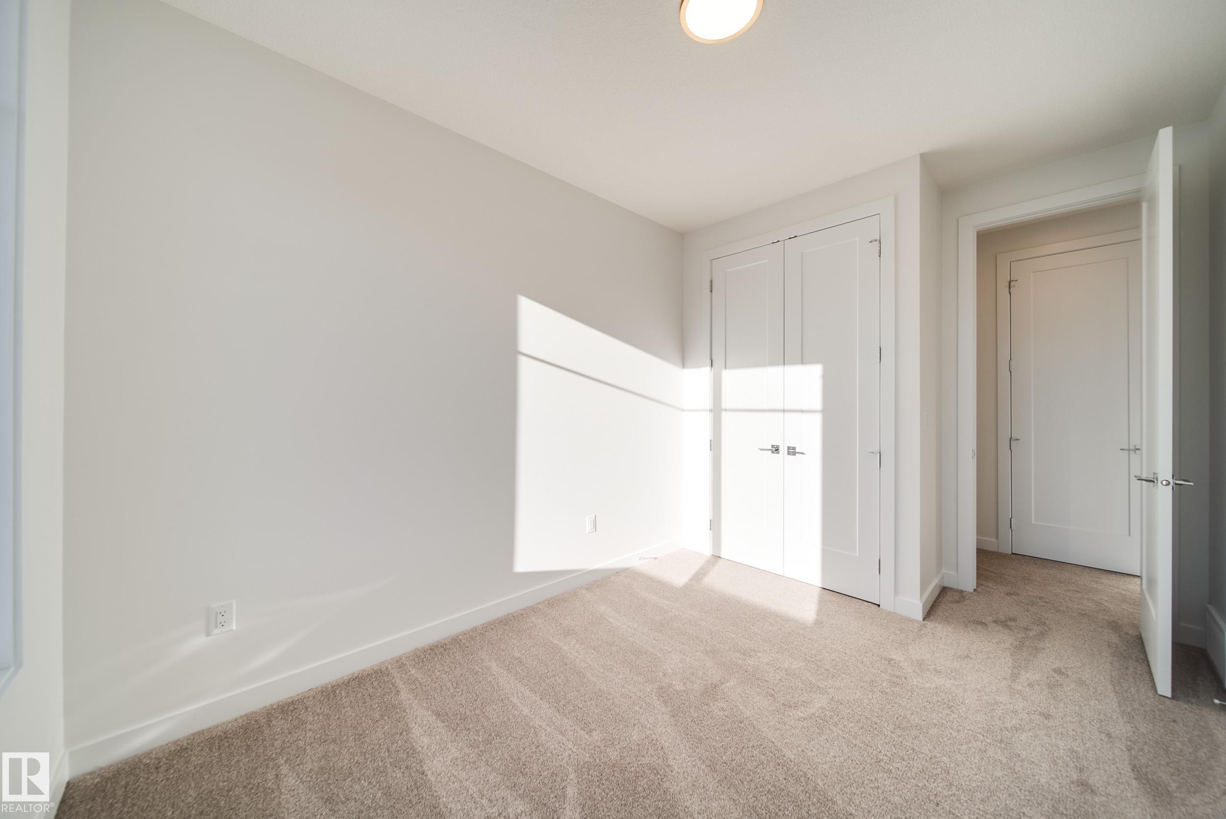 73 Chartres Close, St. Albert, AB - Indoor Photo Showing Other Room