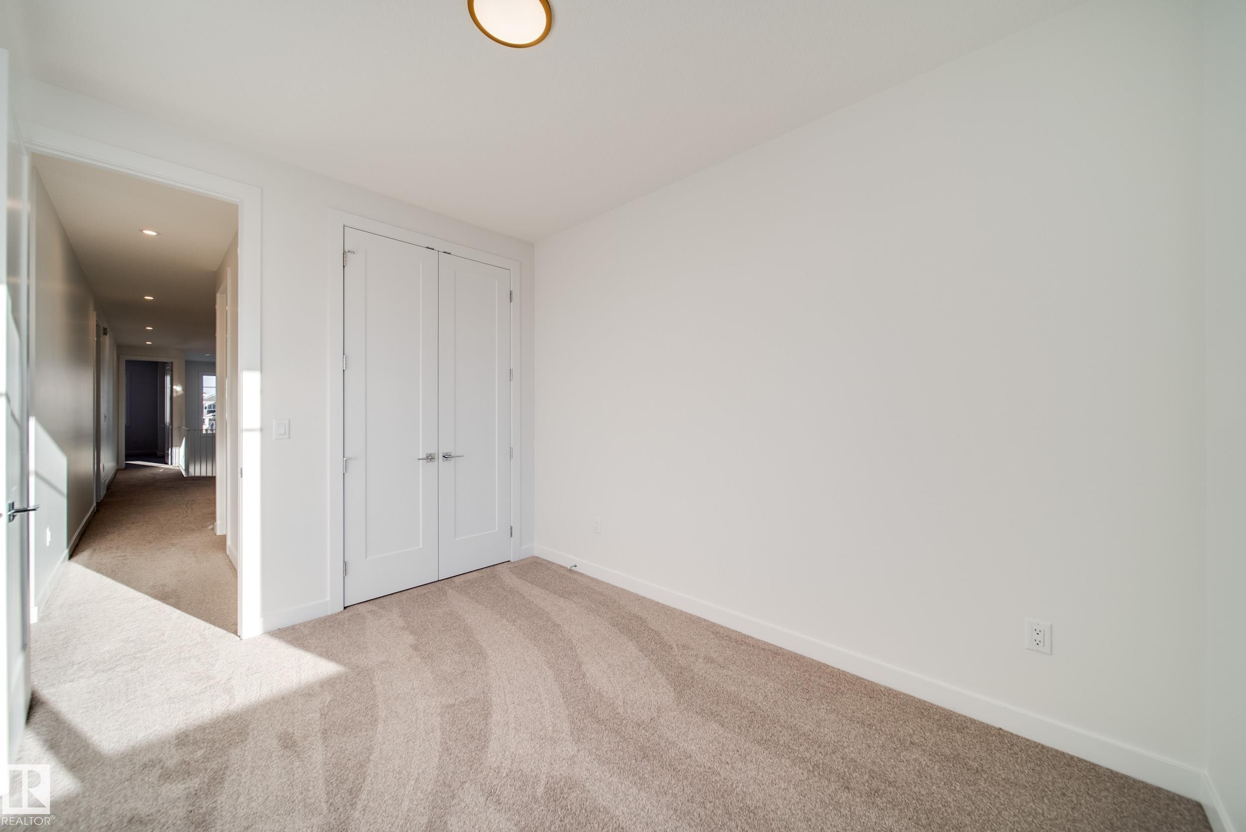 73 Chartres Close, St. Albert, AB - Indoor Photo Showing Other Room