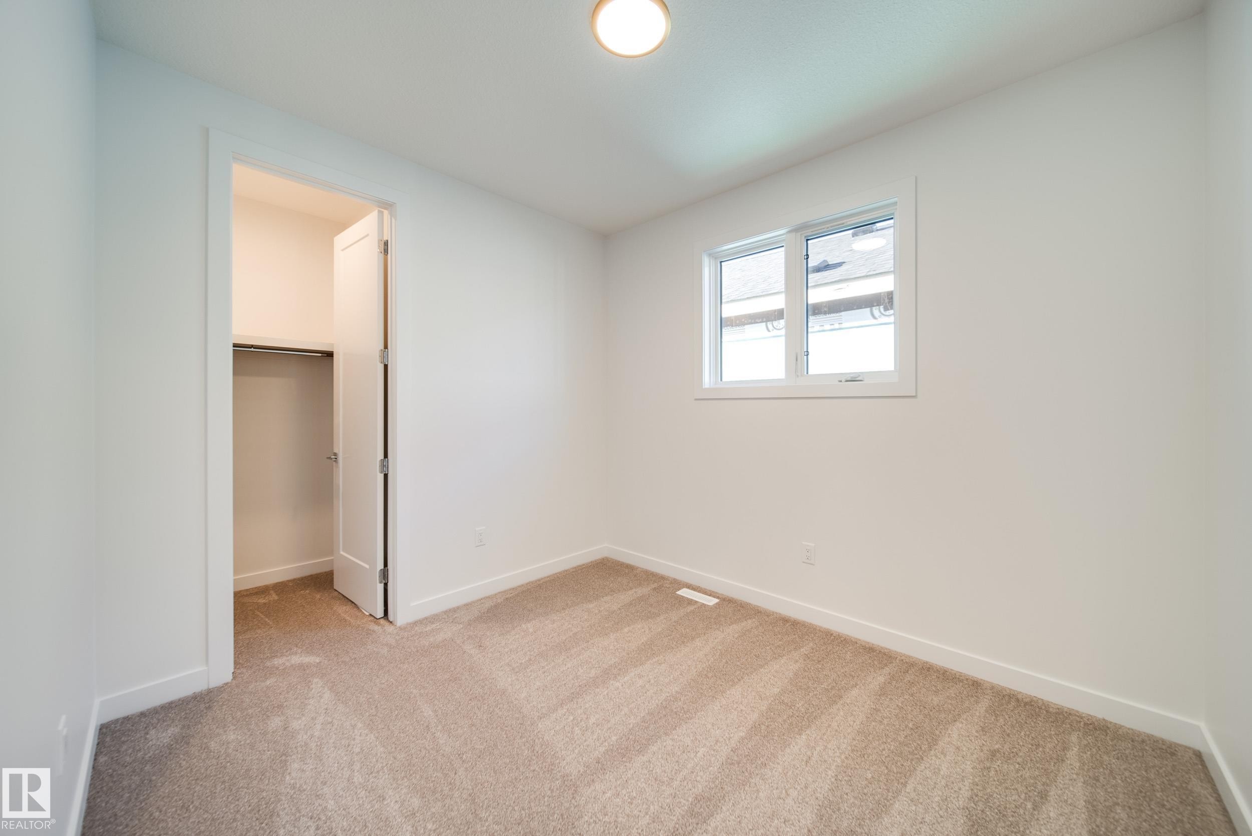 73 Chartres Close, St. Albert, AB - Indoor Photo Showing Other Room