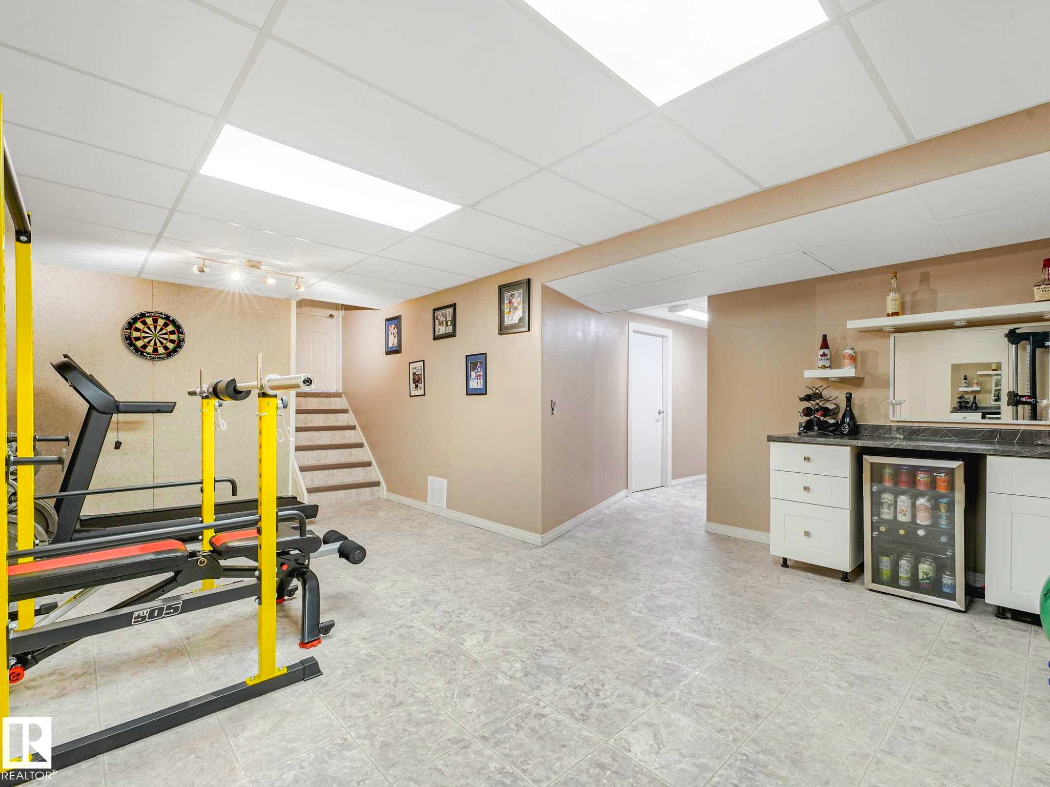 6011 37 Avenue, Edmonton, AB - Indoor Photo Showing Gym Room