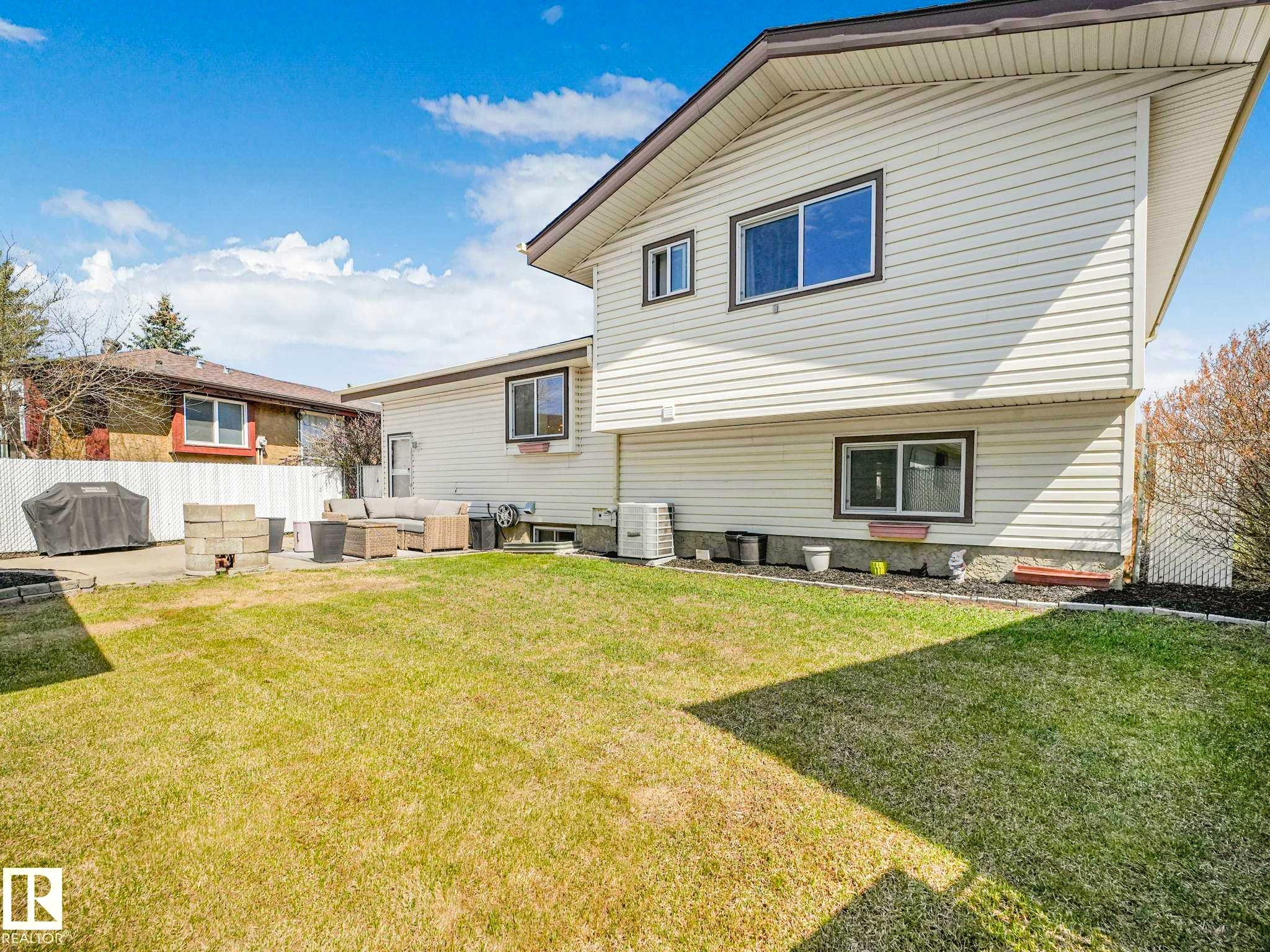 6011 37 Avenue, Edmonton, AB - Outdoor