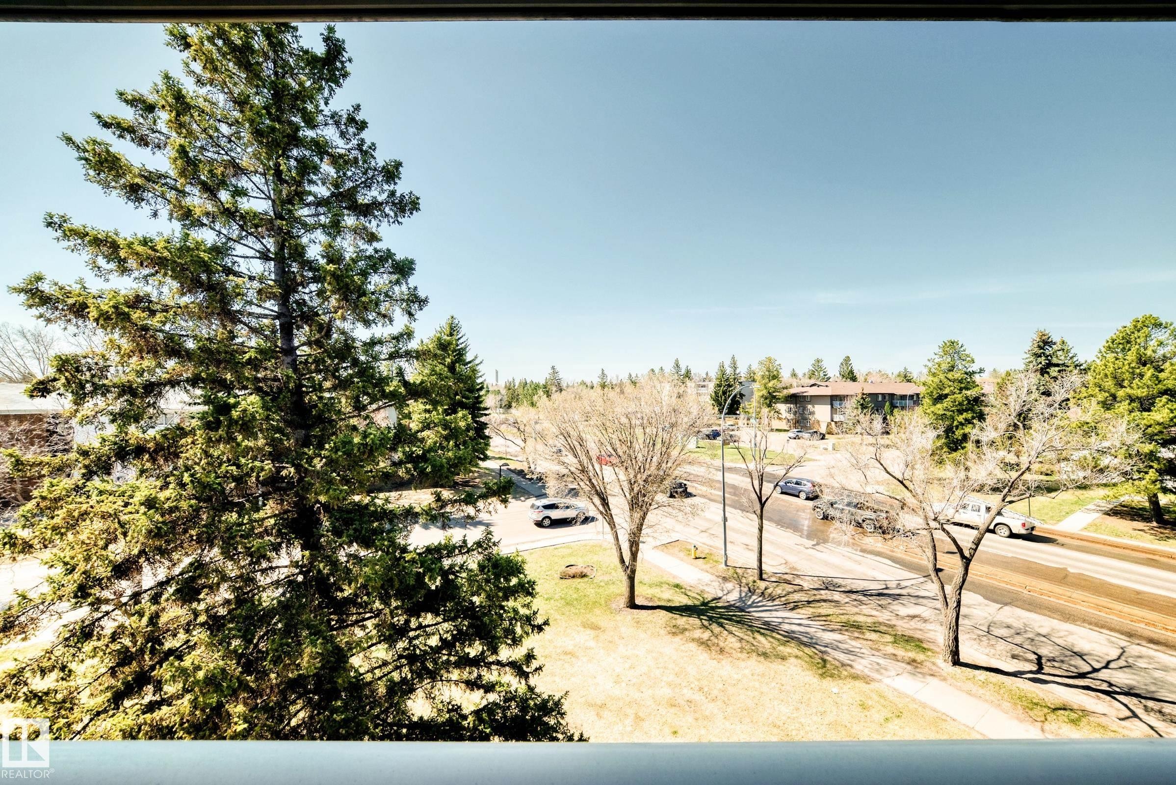 Image quality insufficient for description - 423 5125 Riverbend Road, Edmonton, AB - Outdoor With View