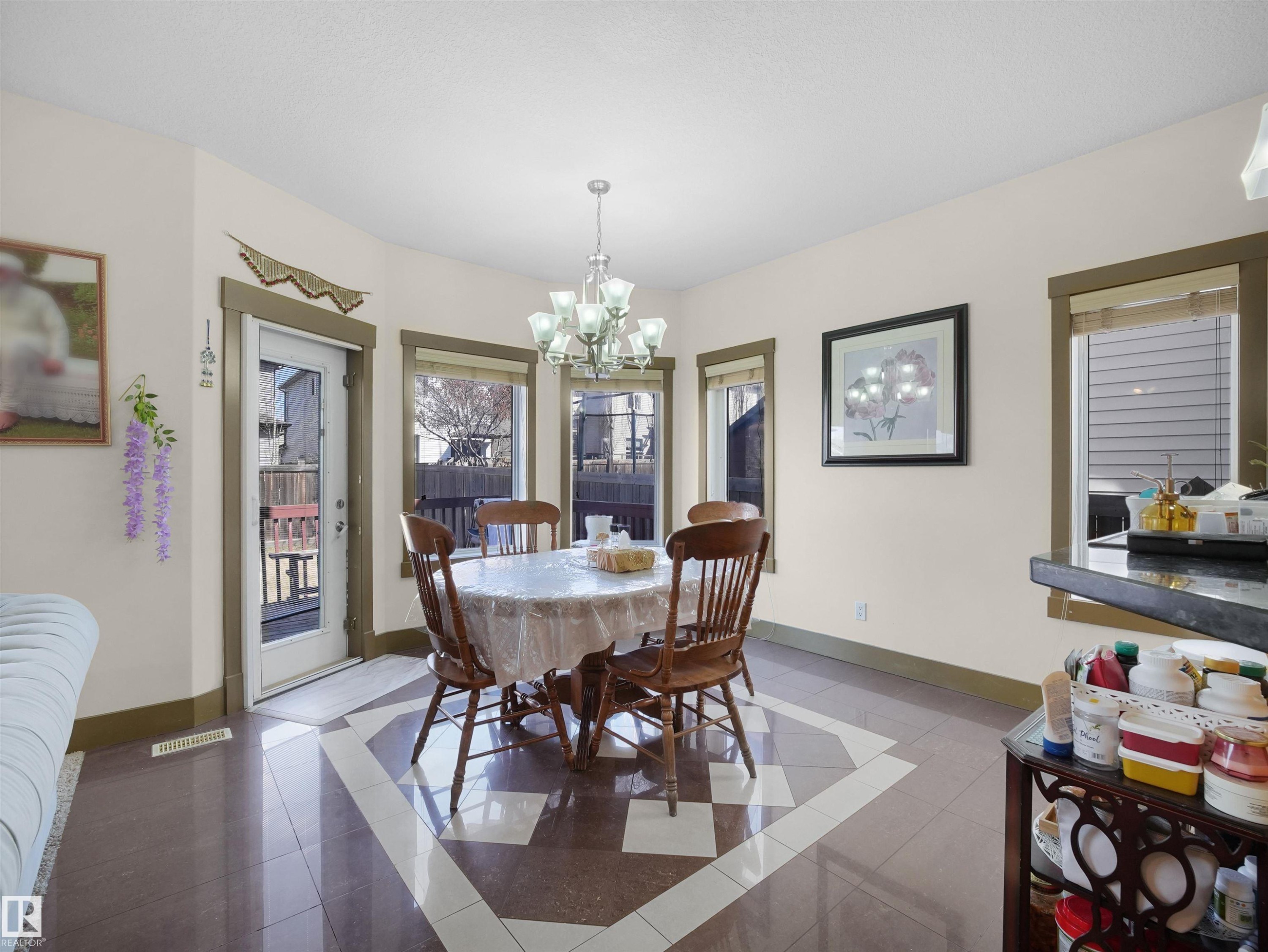 1015 61 Street, Edmonton, AB - Indoor Photo Showing Dining Room