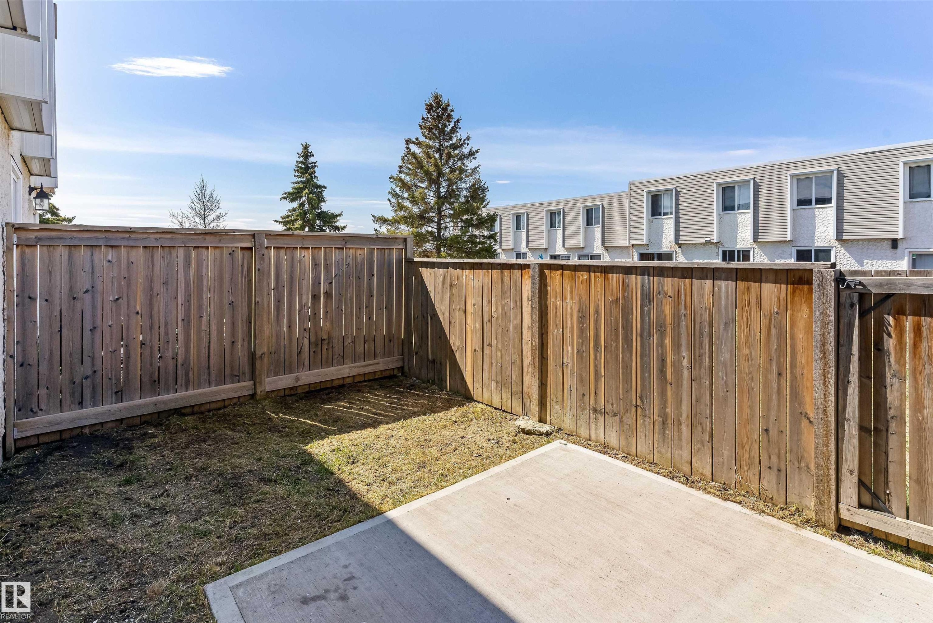 120 Cornell Court, Edmonton, AB - Outdoor