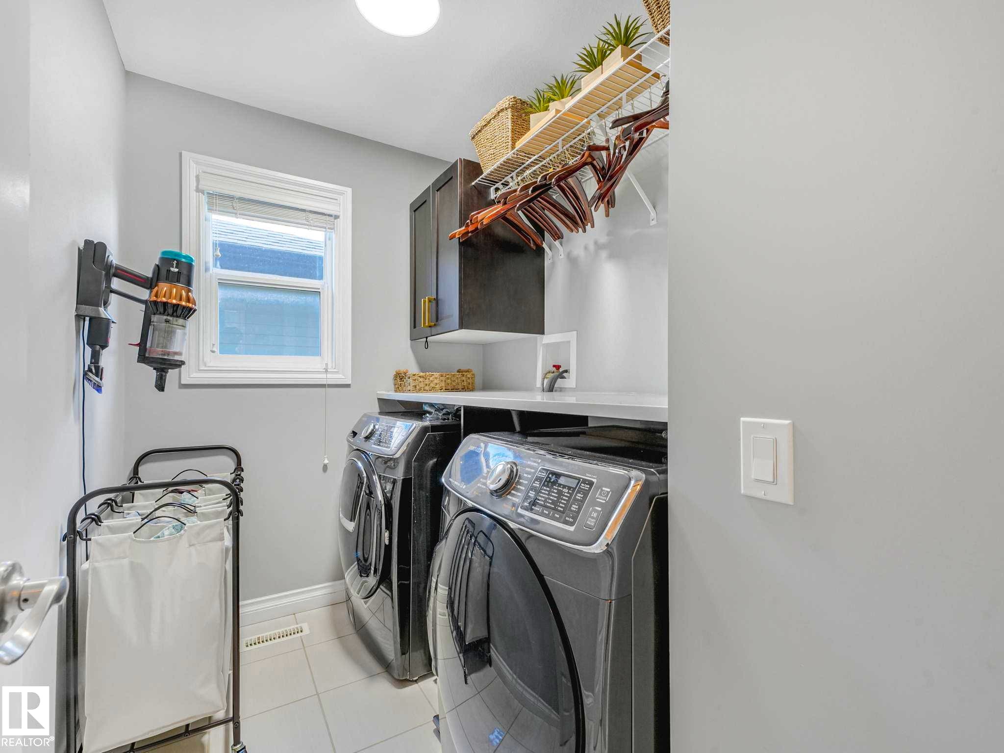 8427 216 Street, Edmonton, AB - Indoor Photo Showing Laundry Room