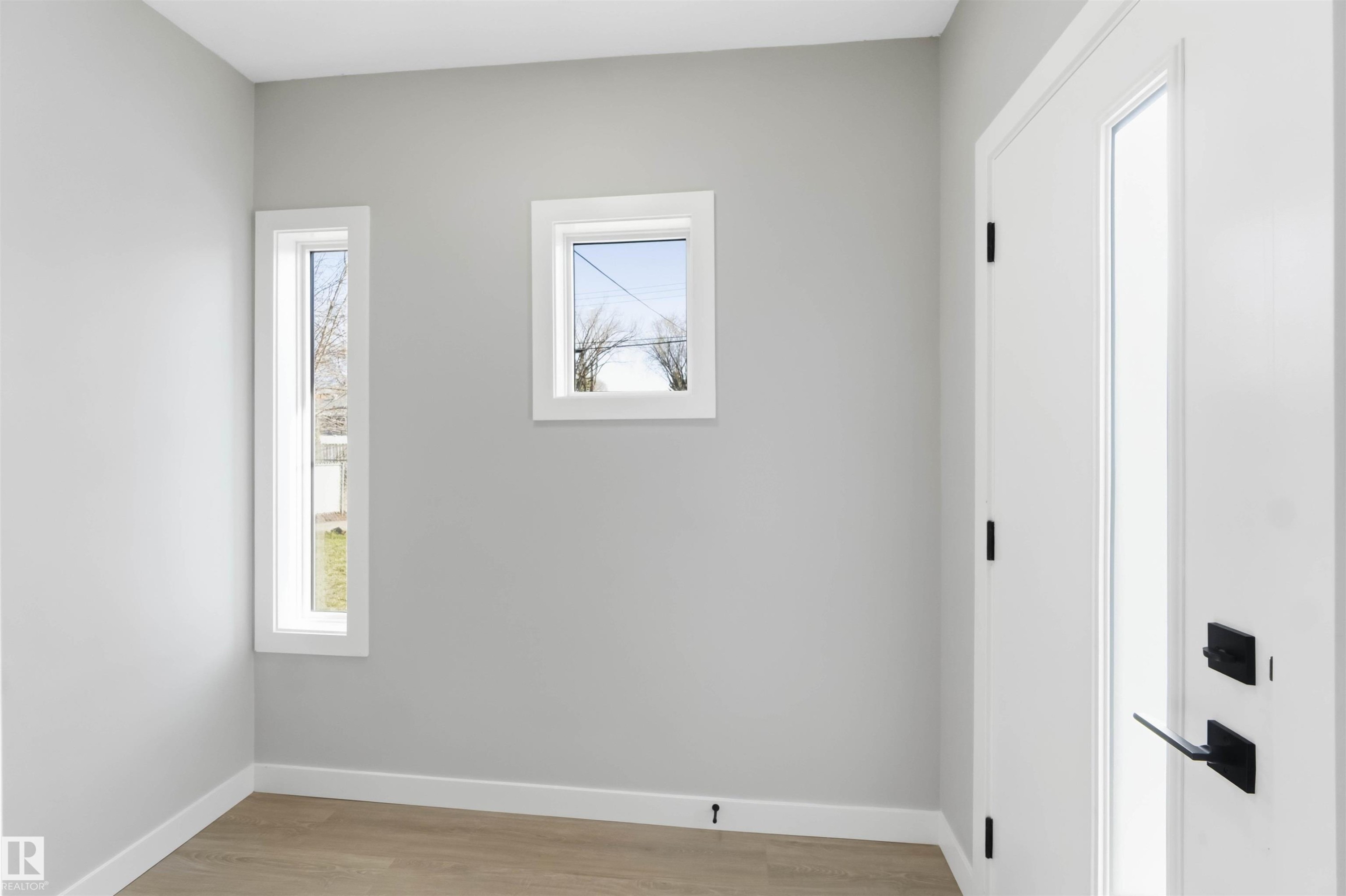 8736 66 Avenue, Edmonton, AB - Indoor Photo Showing Other Room