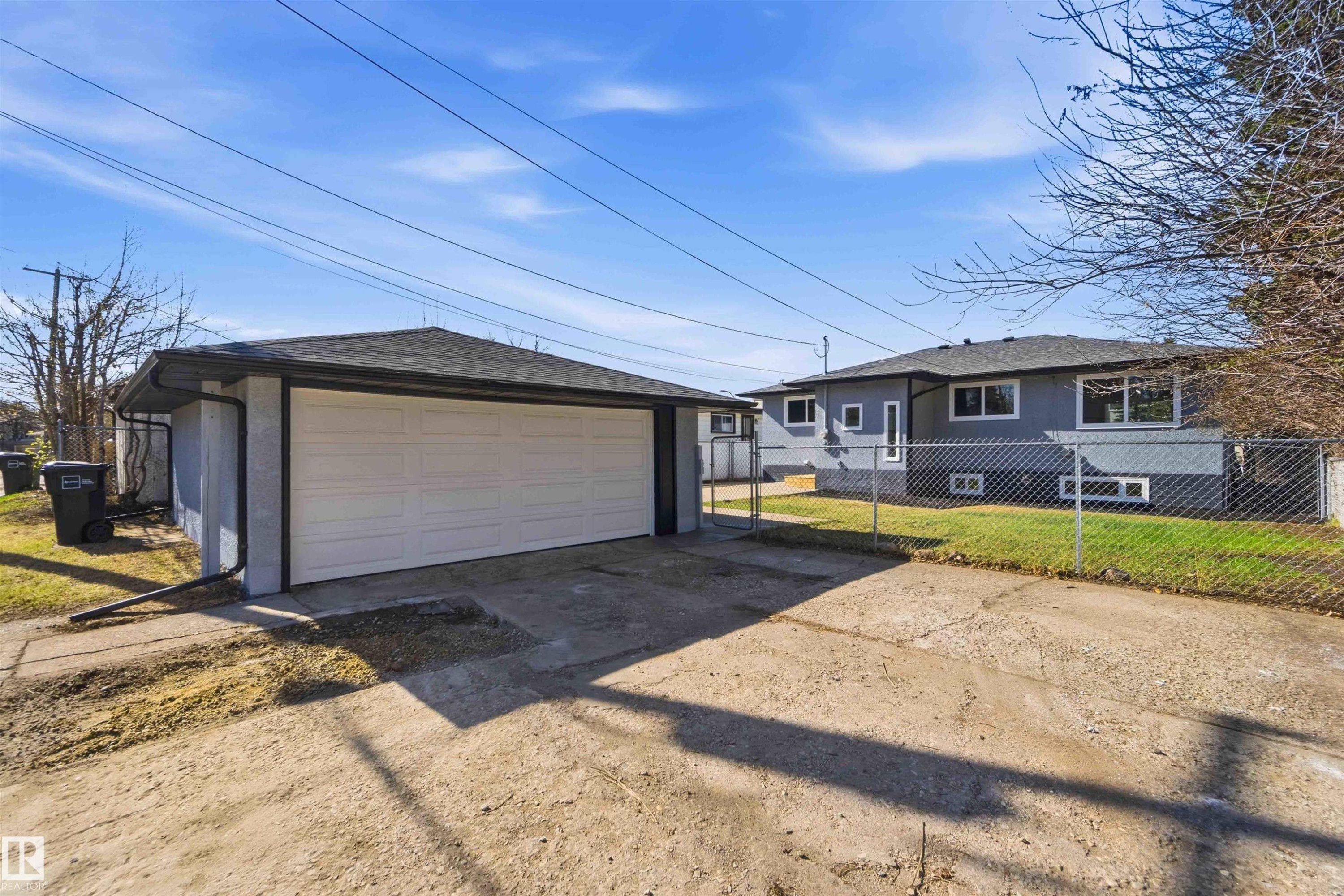 8736 66 Avenue, Edmonton, AB - Outdoor