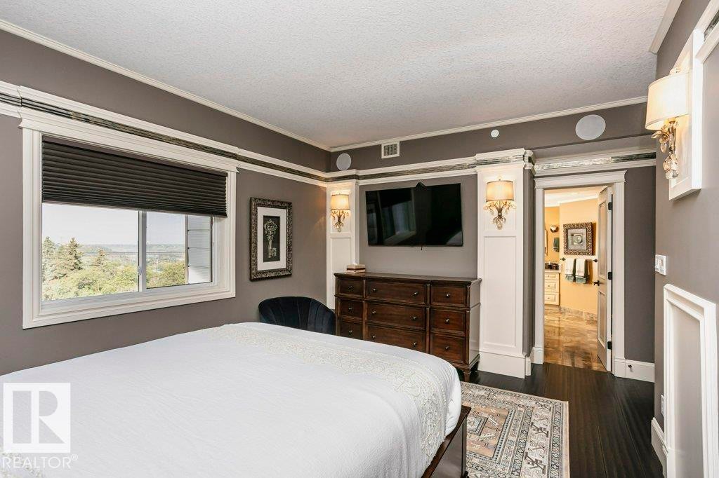 602 8728 Gateway Boulevard, Edmonton, AB - Indoor Photo Showing Bedroom