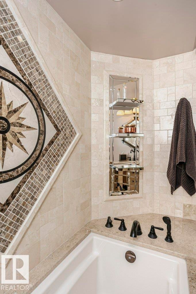 602 8728 Gateway Boulevard, Edmonton, AB - Indoor