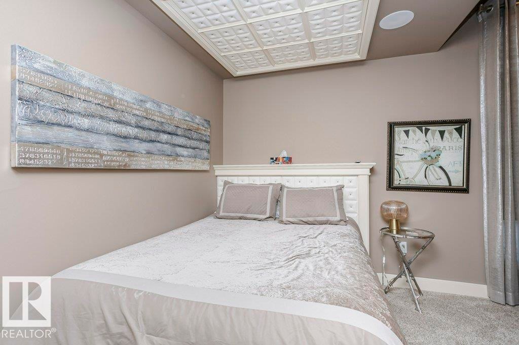 602 8728 Gateway Boulevard, Edmonton, AB - Indoor Photo Showing Bedroom