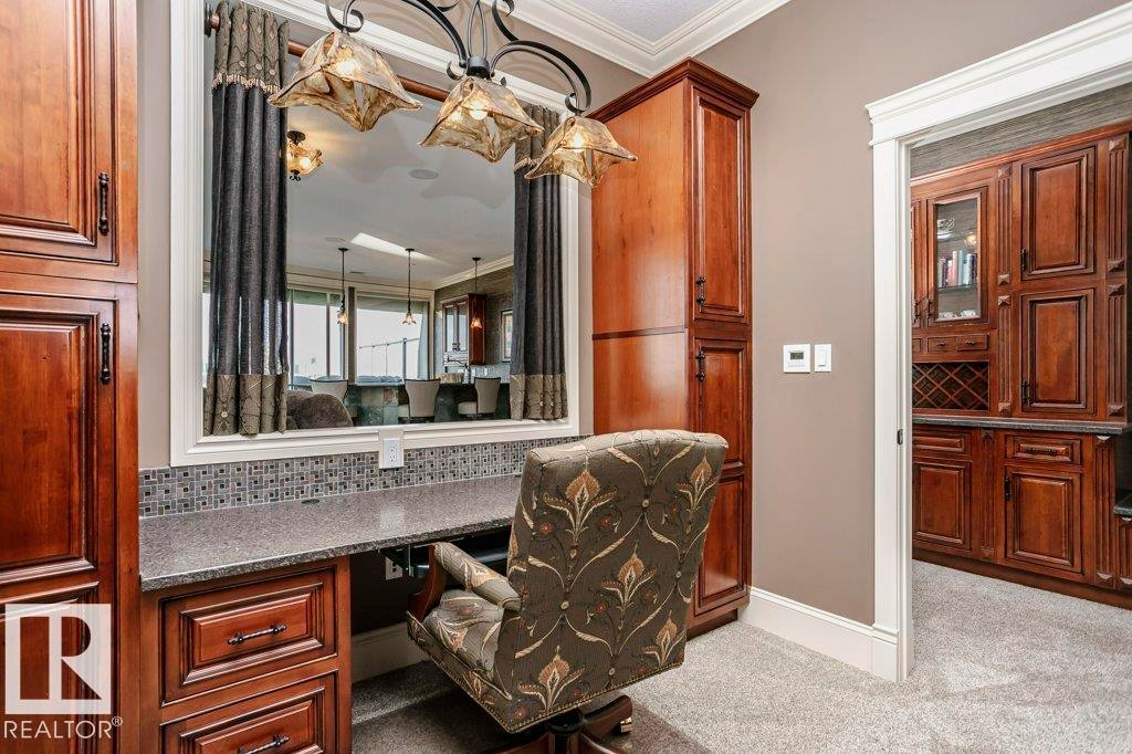 602 8728 Gateway Boulevard, Edmonton, AB - Indoor