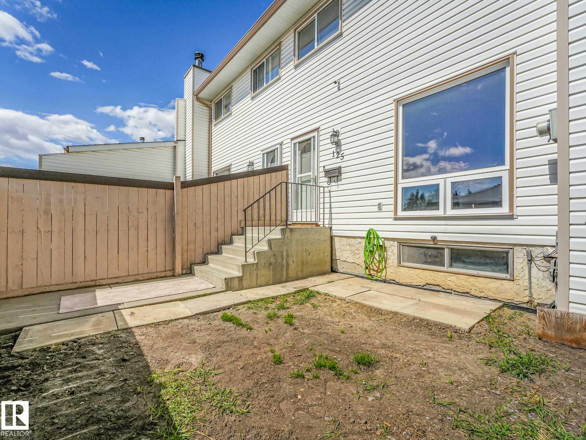 125 Marlborough Place, Edmonton, AB - Outdoor