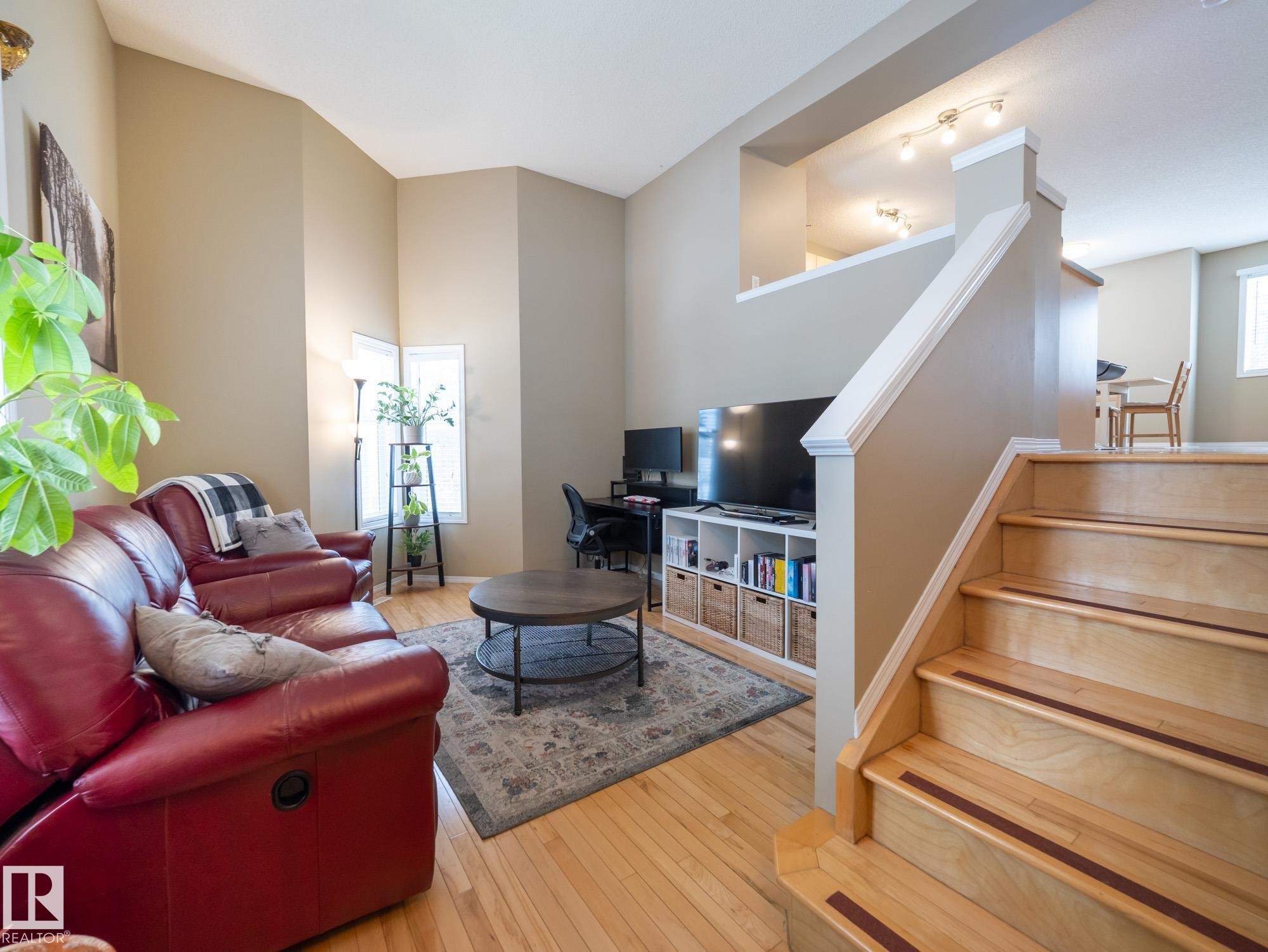 25 8304 11 Avenue, Edmonton, AB - Indoor