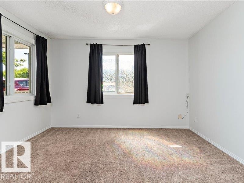 204 9640 105 Street, Edmonton, AB - Indoor Photo Showing Other Room