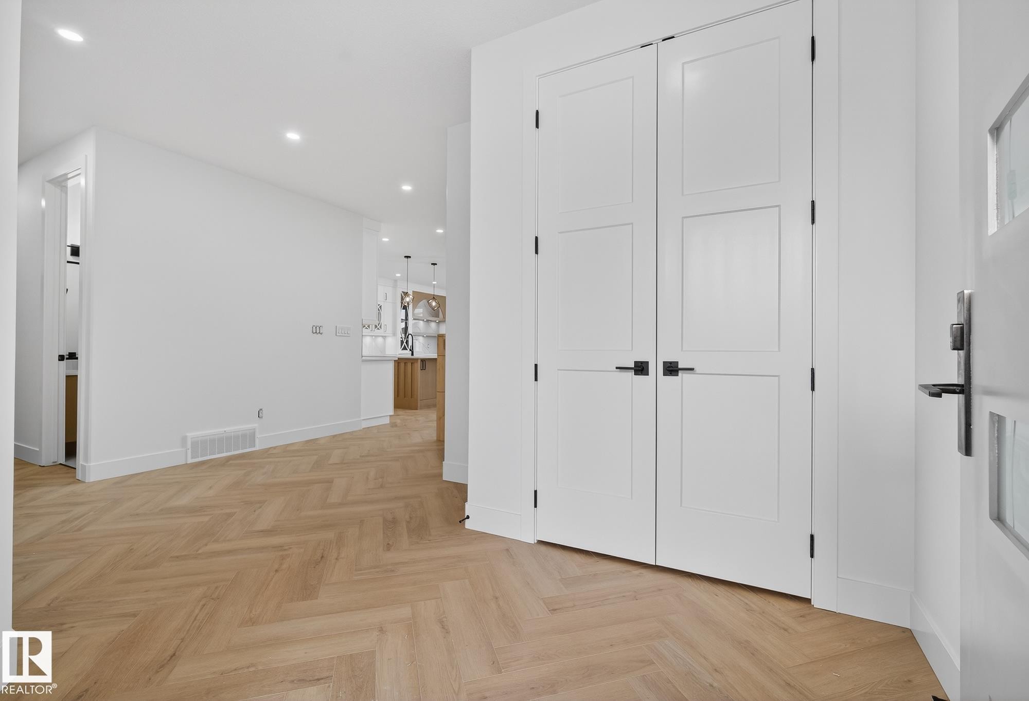 753 Astoria Way, Devon, AB - Indoor Photo Showing Other Room