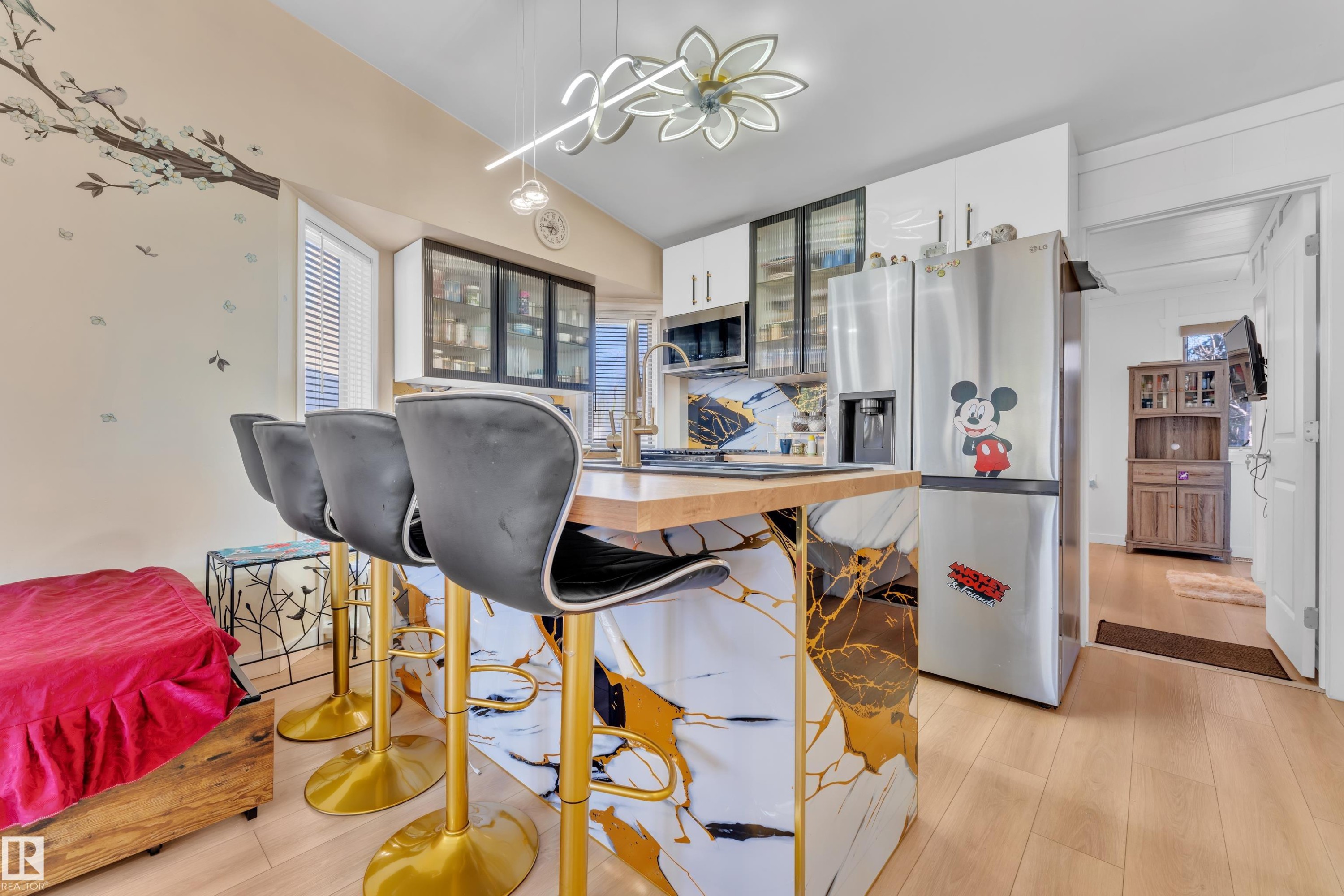4819 30 Avenue, Edmonton, AB - Indoor