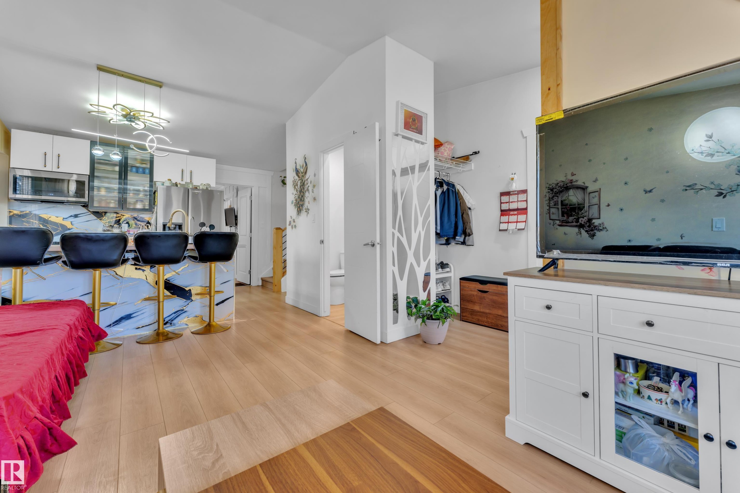 4819 30 Avenue, Edmonton, AB - Indoor