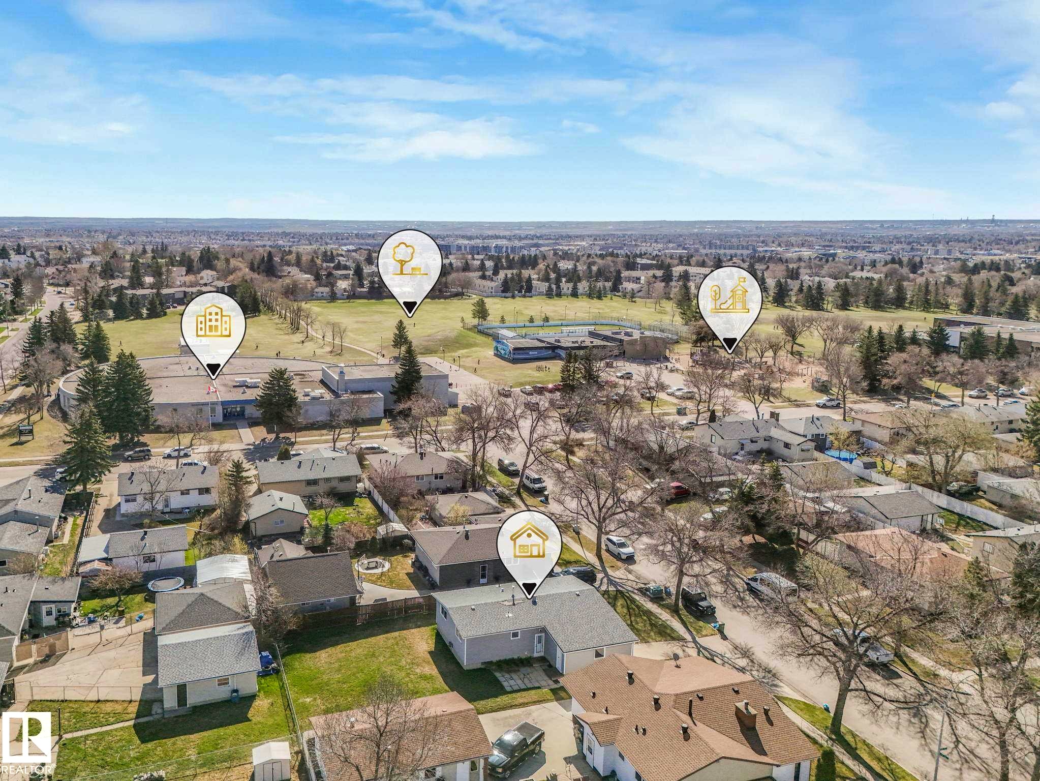 5916 148 Avenue, Edmonton, AB - Outdoor With View