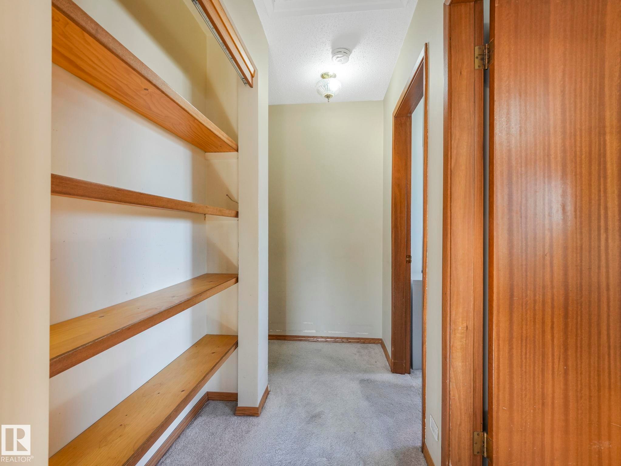 5916 148 Avenue, Edmonton, AB - Indoor Photo Showing Other Room