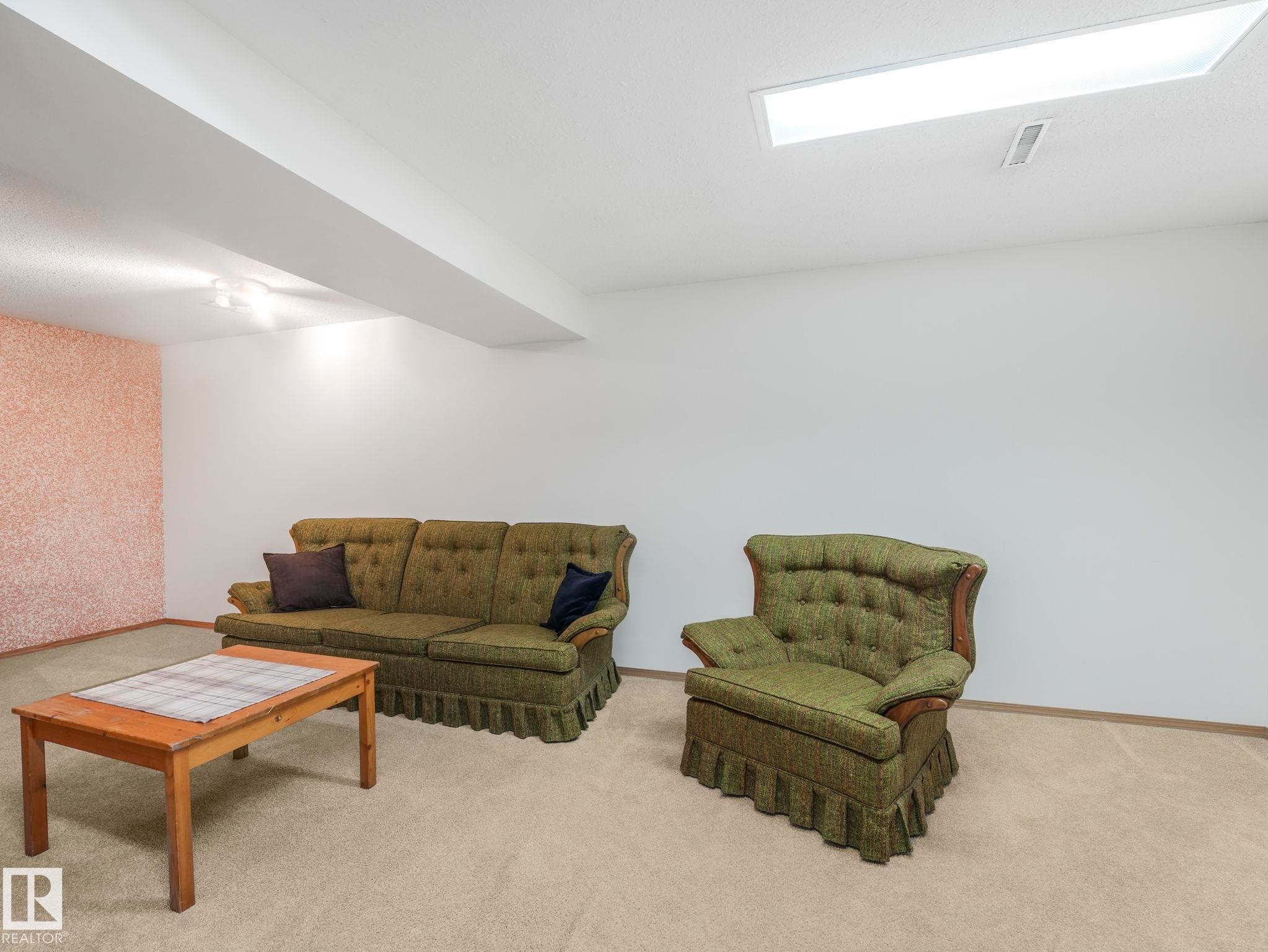 5916 148 Avenue, Edmonton, AB - Indoor