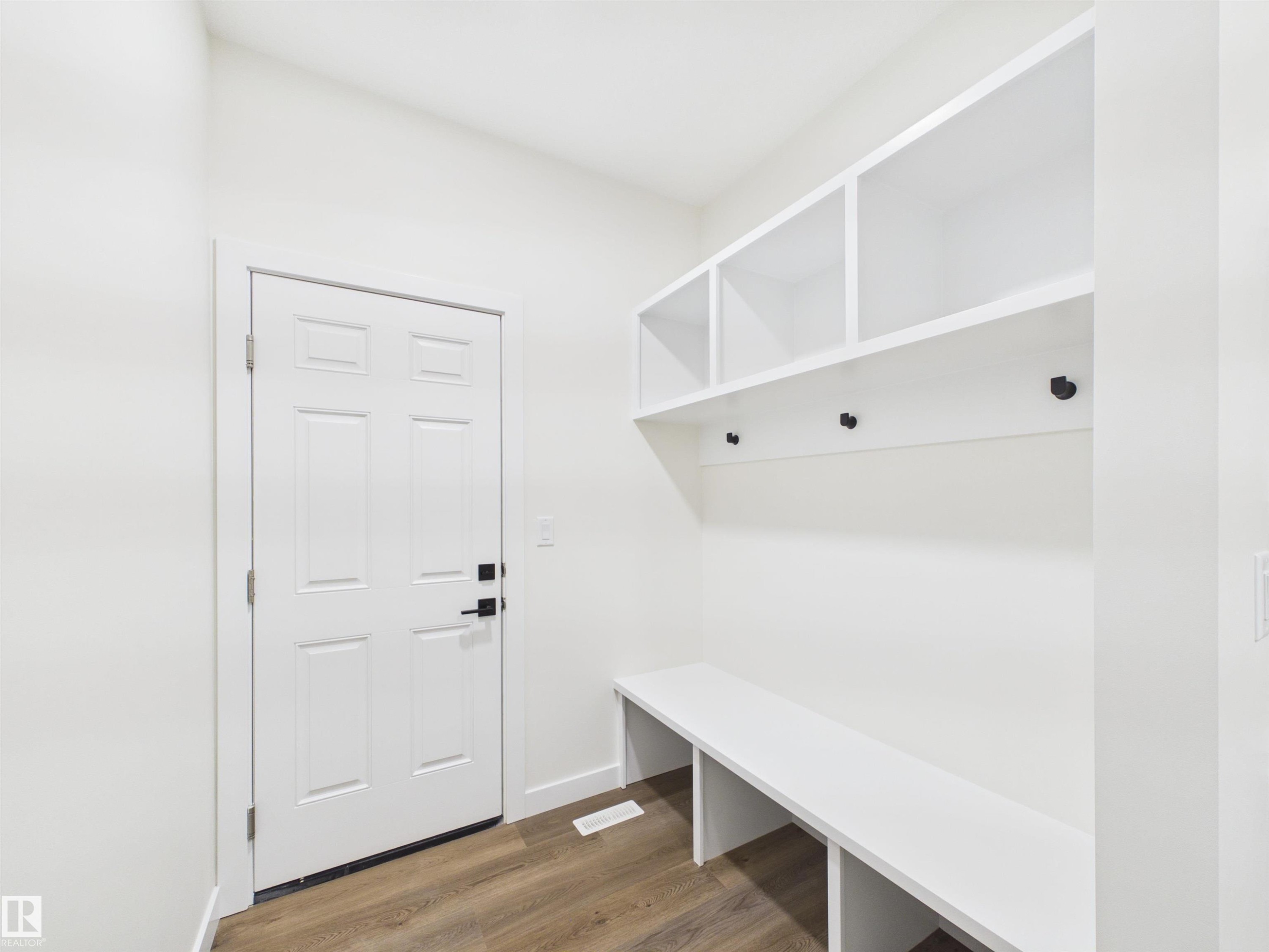 407 Brickyard Point(E), Stony Plain, AB - Indoor