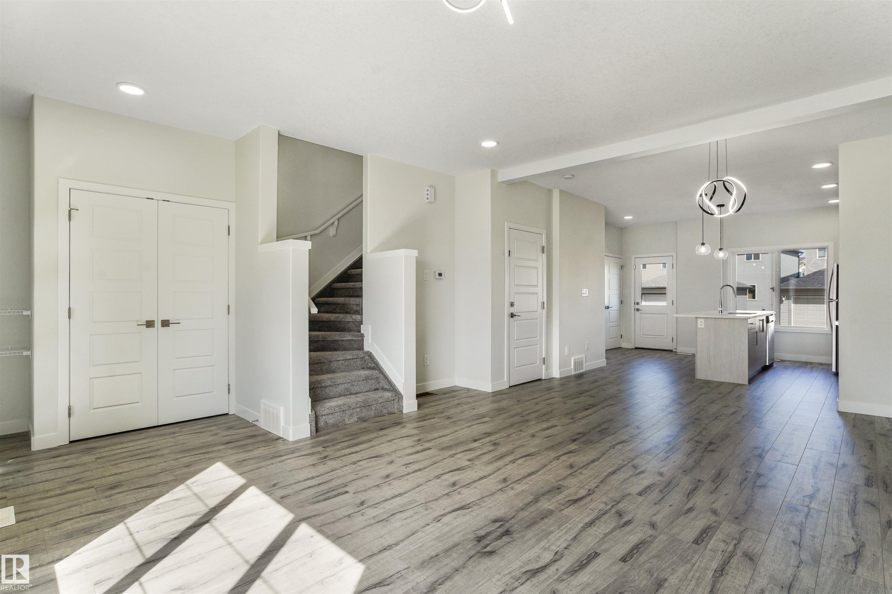 9455 Colak Lane, Edmonton, AB
