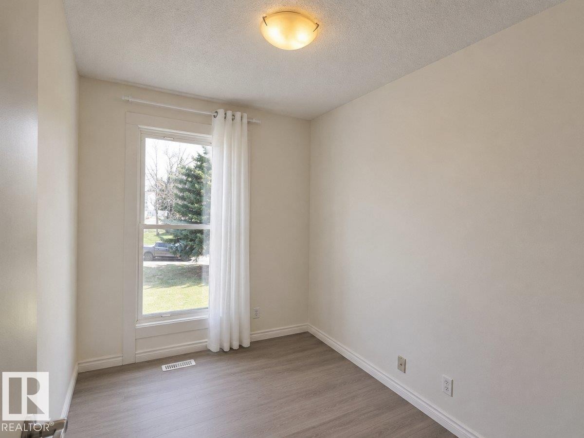 14458 56 Street, Edmonton, AB - Indoor Photo Showing Other Room