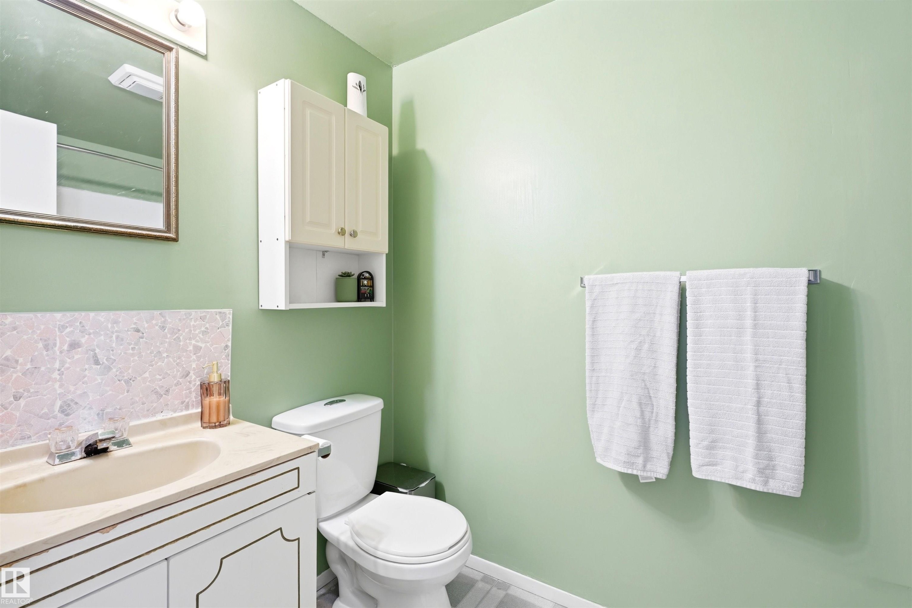 61 Ridgewood Terrace, St. Albert, AB - Indoor Photo Showing Bathroom
